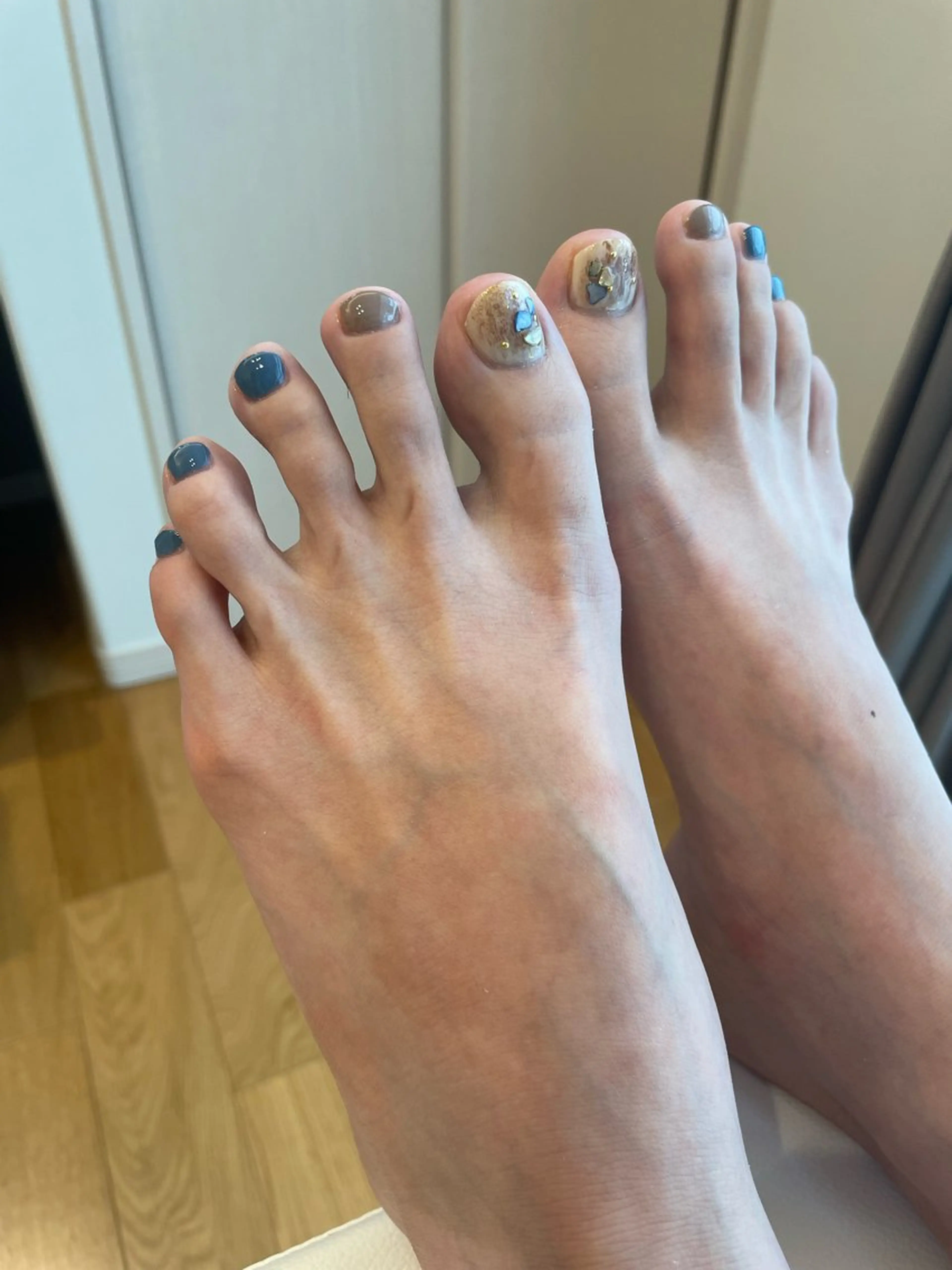 ネイル フットネイル ニュアンスネイル ストーンネイル KOTORI ことりのネイルデザイン