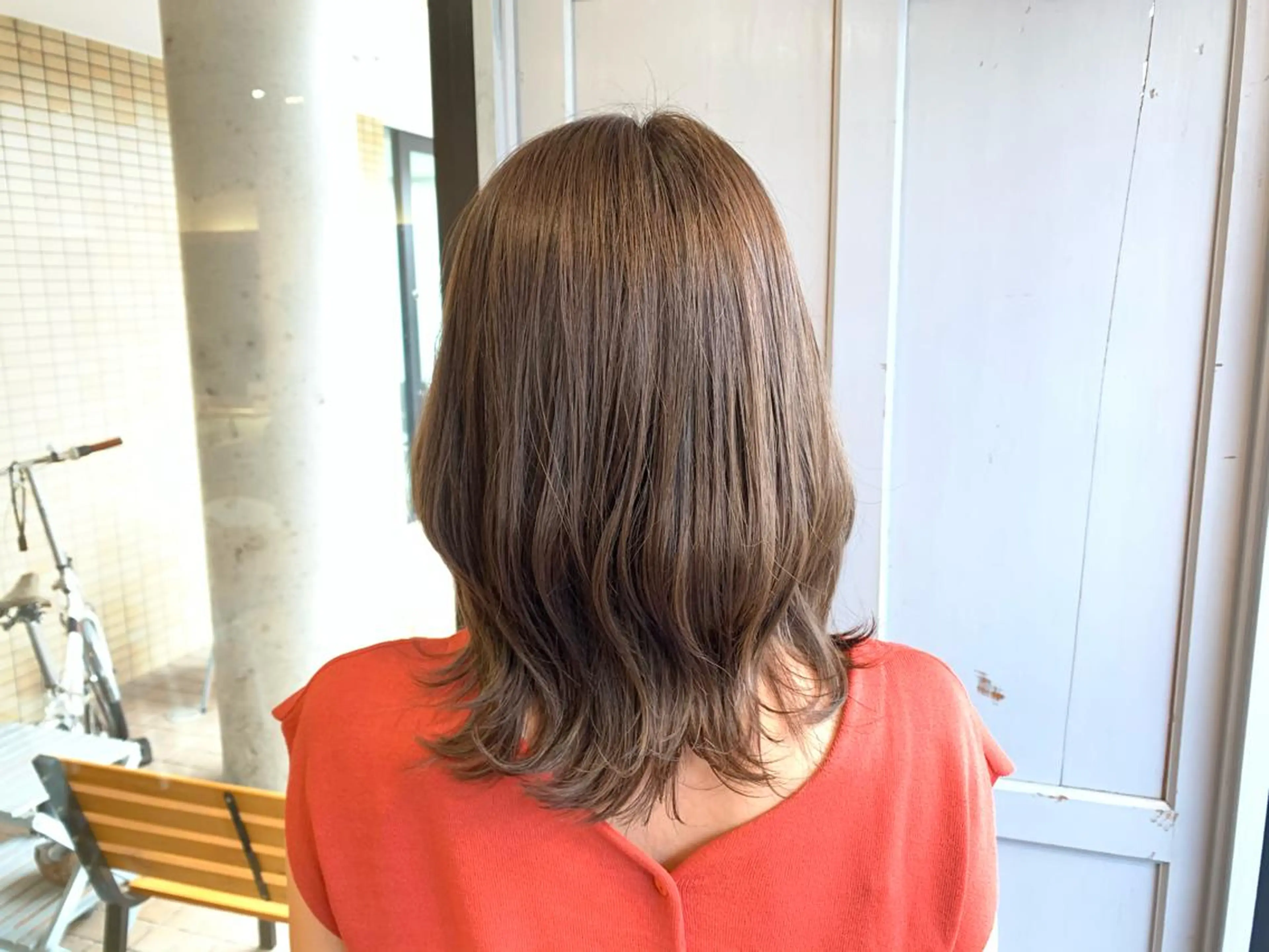 セミロング カラー ベージュカラー ヘアカラー トリートメント ツキダテ ユイのヘアスタイル