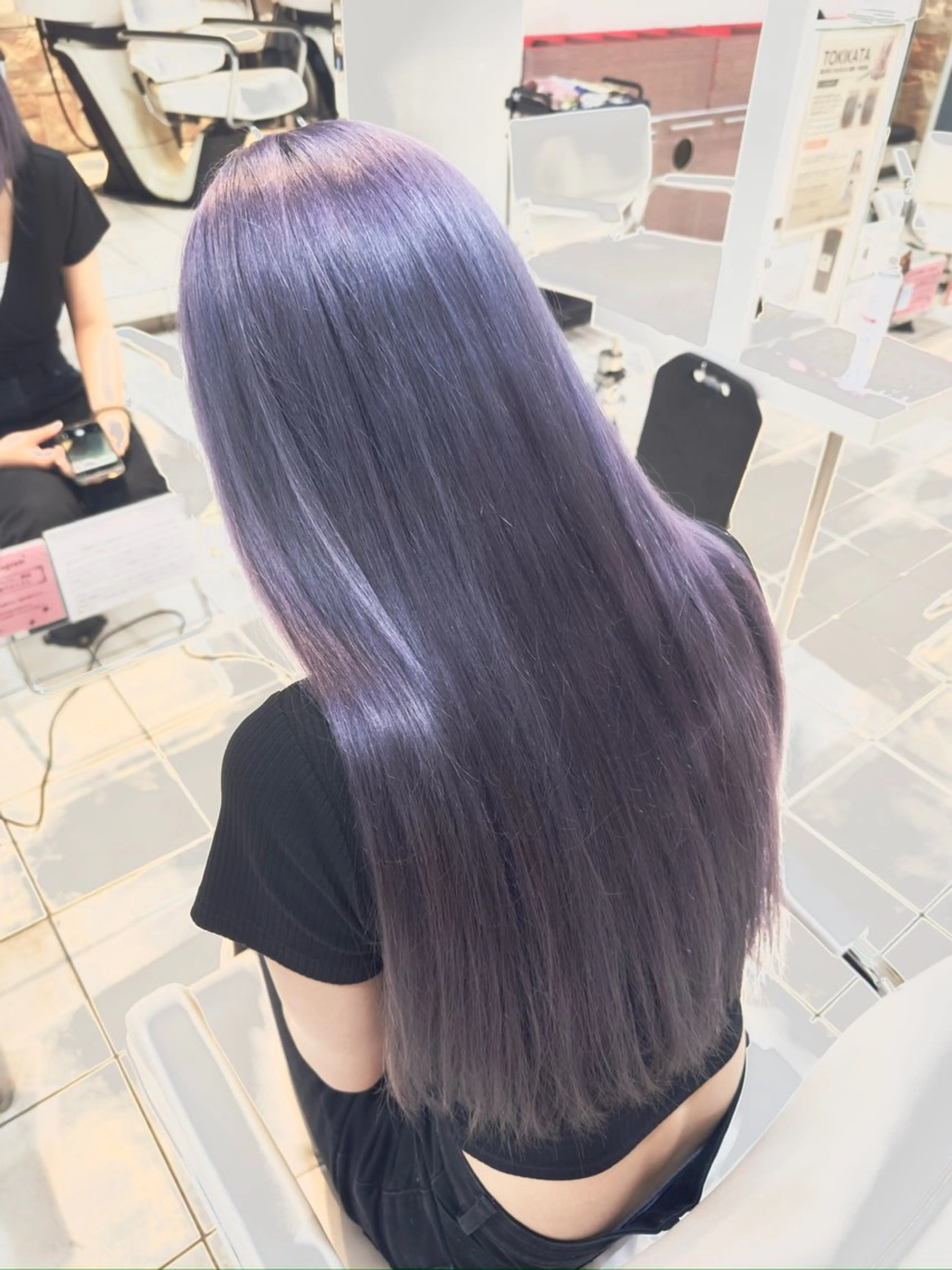 ロング カラー ヘアカラー トリートメント 【髪質改善特化】 艶髪/透明感カラーのヘアスタイル