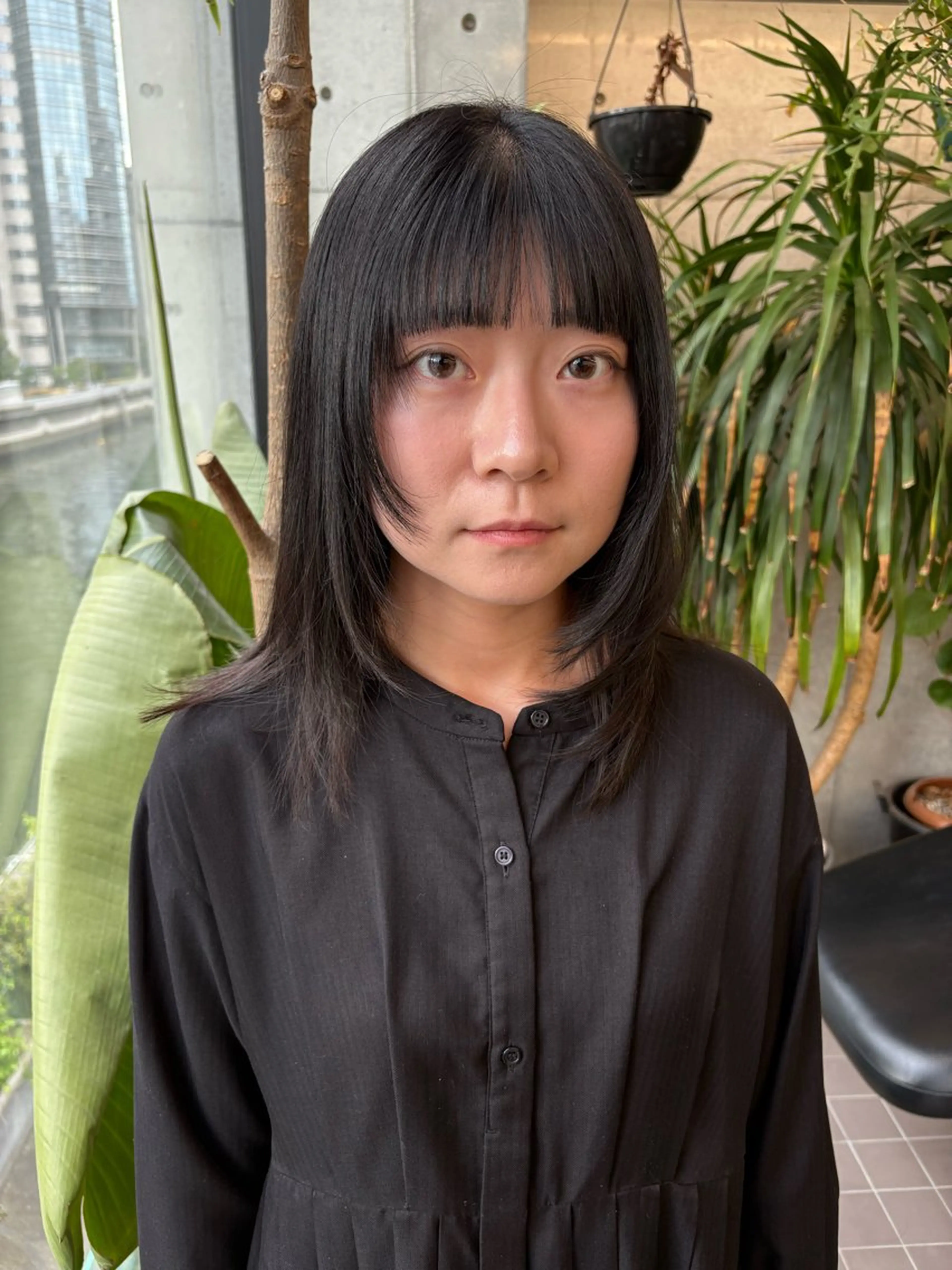 ミディアム カラー 顔まわりレイヤー レイヤーカット カット ヘアカラー トリートメント 似合わせカット レイヤーボブウルフのヘアスタイル