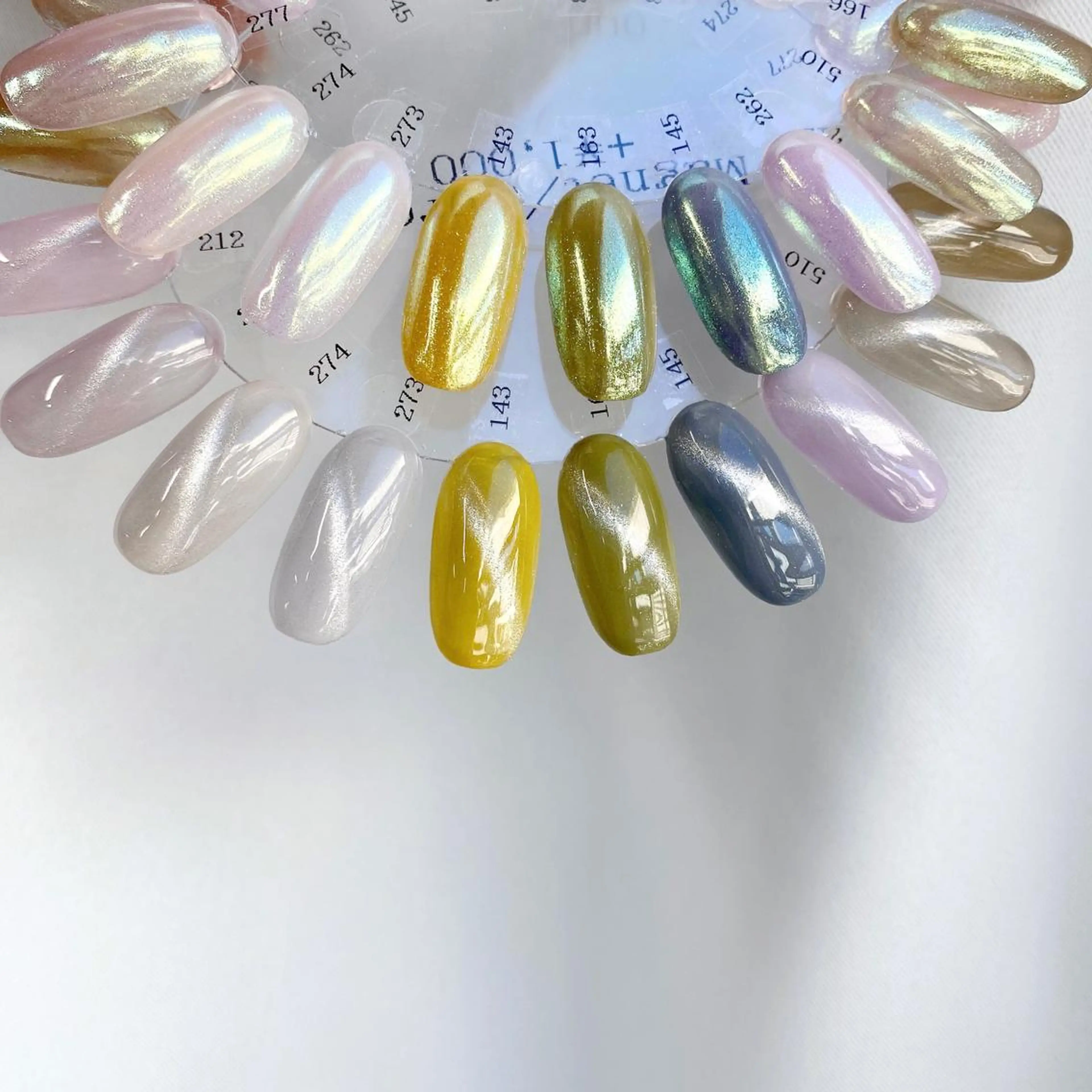 ネイル VALLA NAIL ACADEMY 東京恵比寿校所属・🌼 Nanami🌼のネイルデザイン