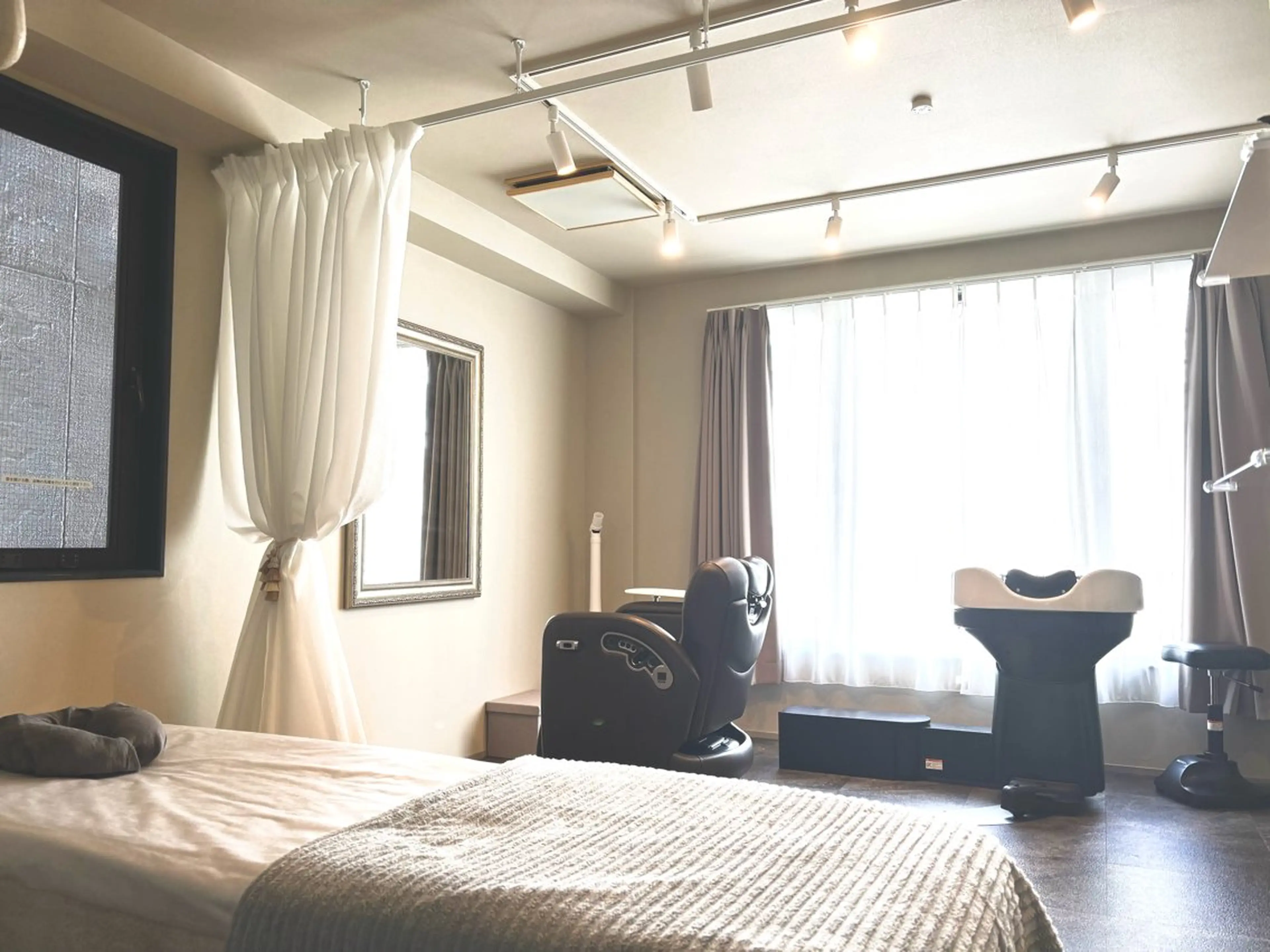 オフ:オン所属・オフ:オン 全身筋膜マッサージのエステ・リラクイメージ