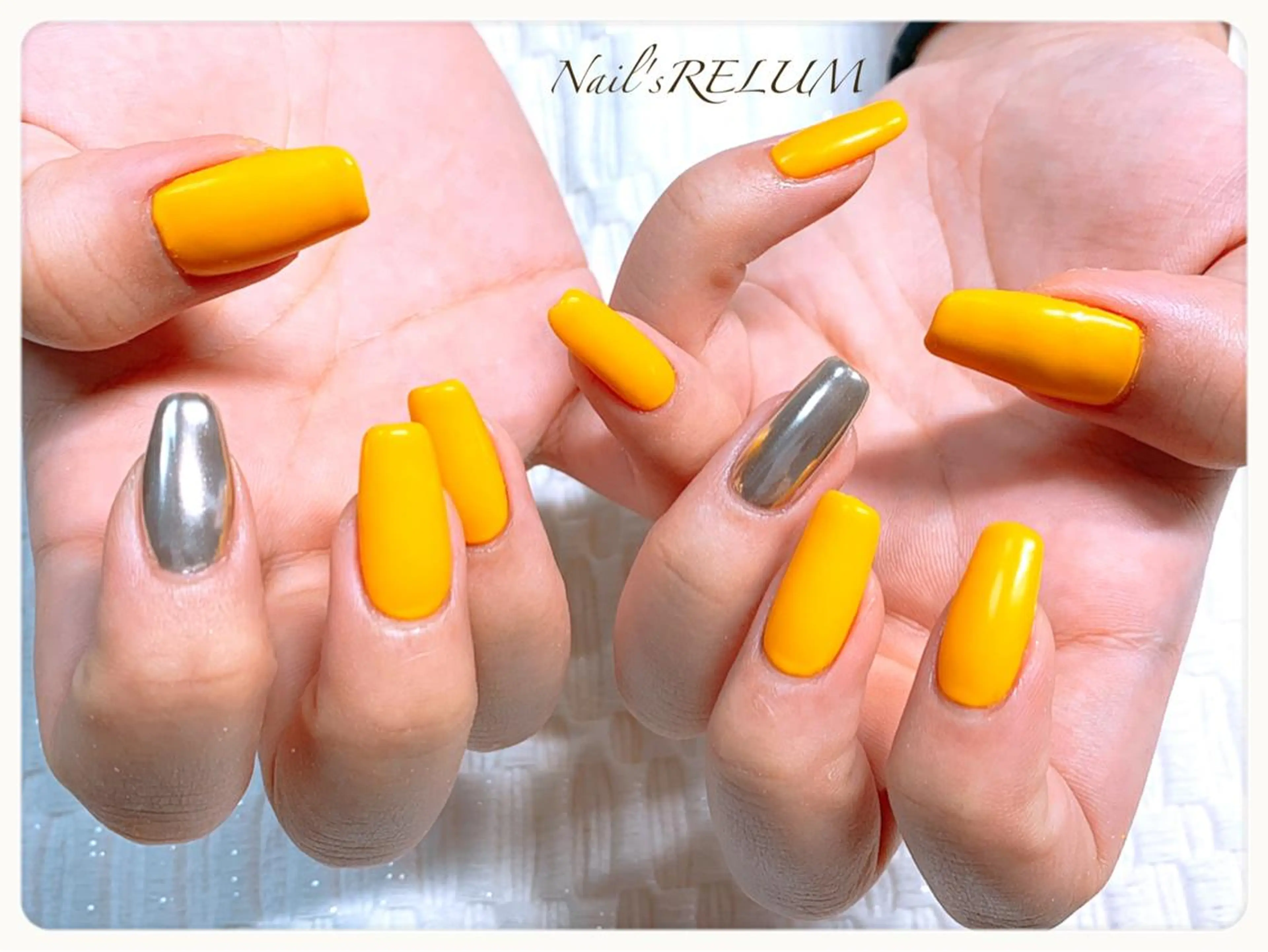 ネイル マットネイル ミラーネイル THECOLORS所属・近貞 莉奈のネイルデザイン