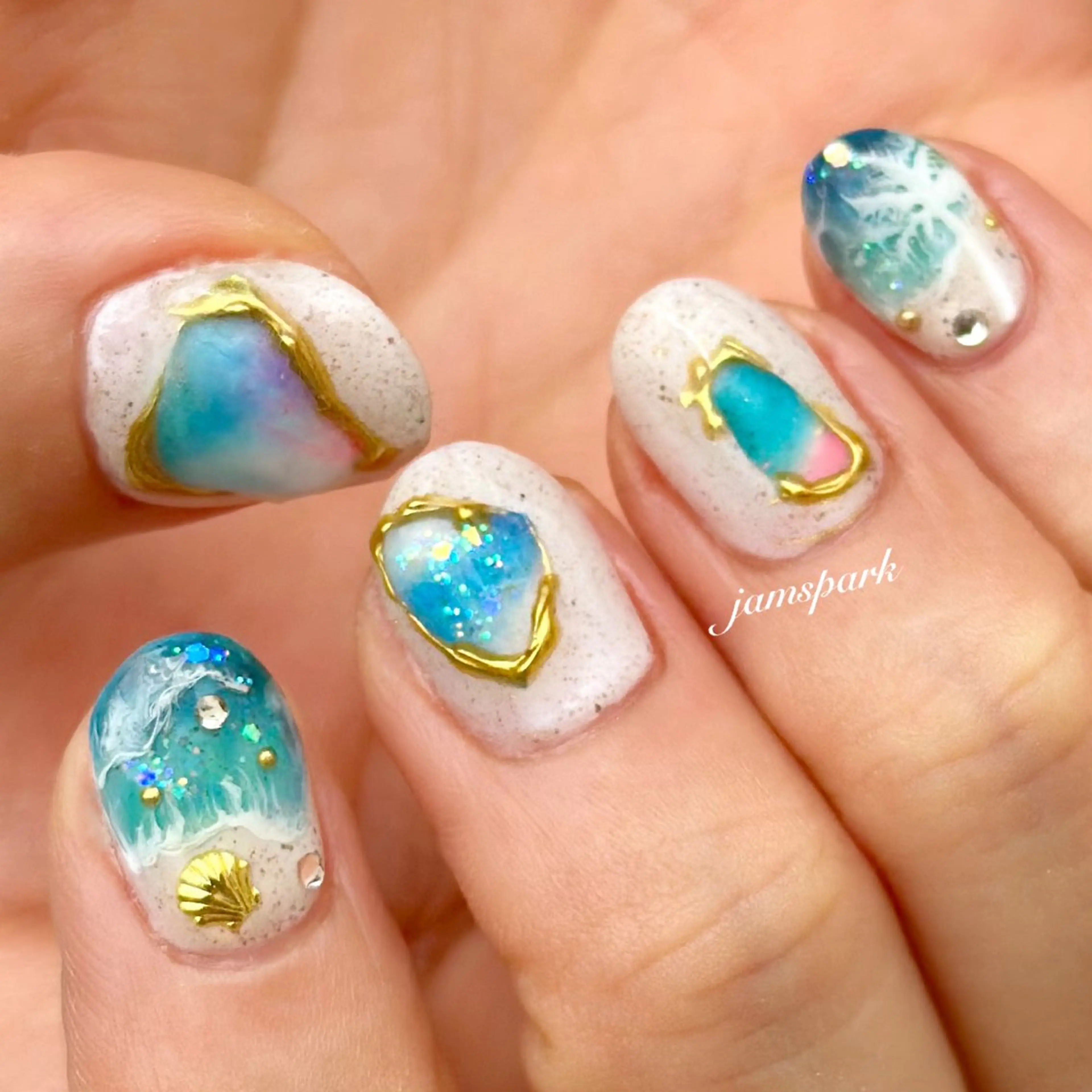 ネイル ニュアンスネイル 夏ネイル ハンドネイル jamspark ✨のネイルデザイン