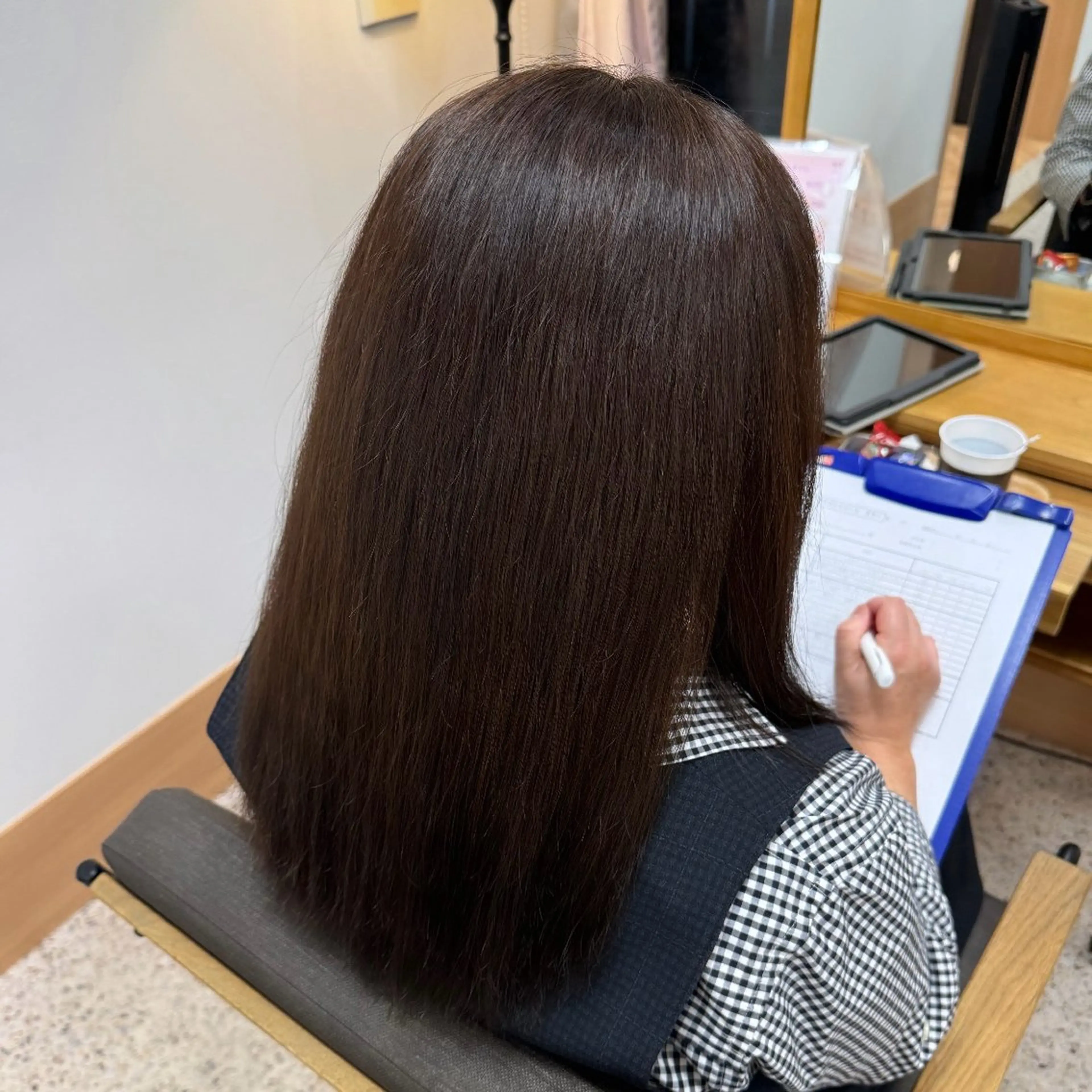 セミロング カラー アオイ/透明感カラー レイヤー🌙のヘアスタイル