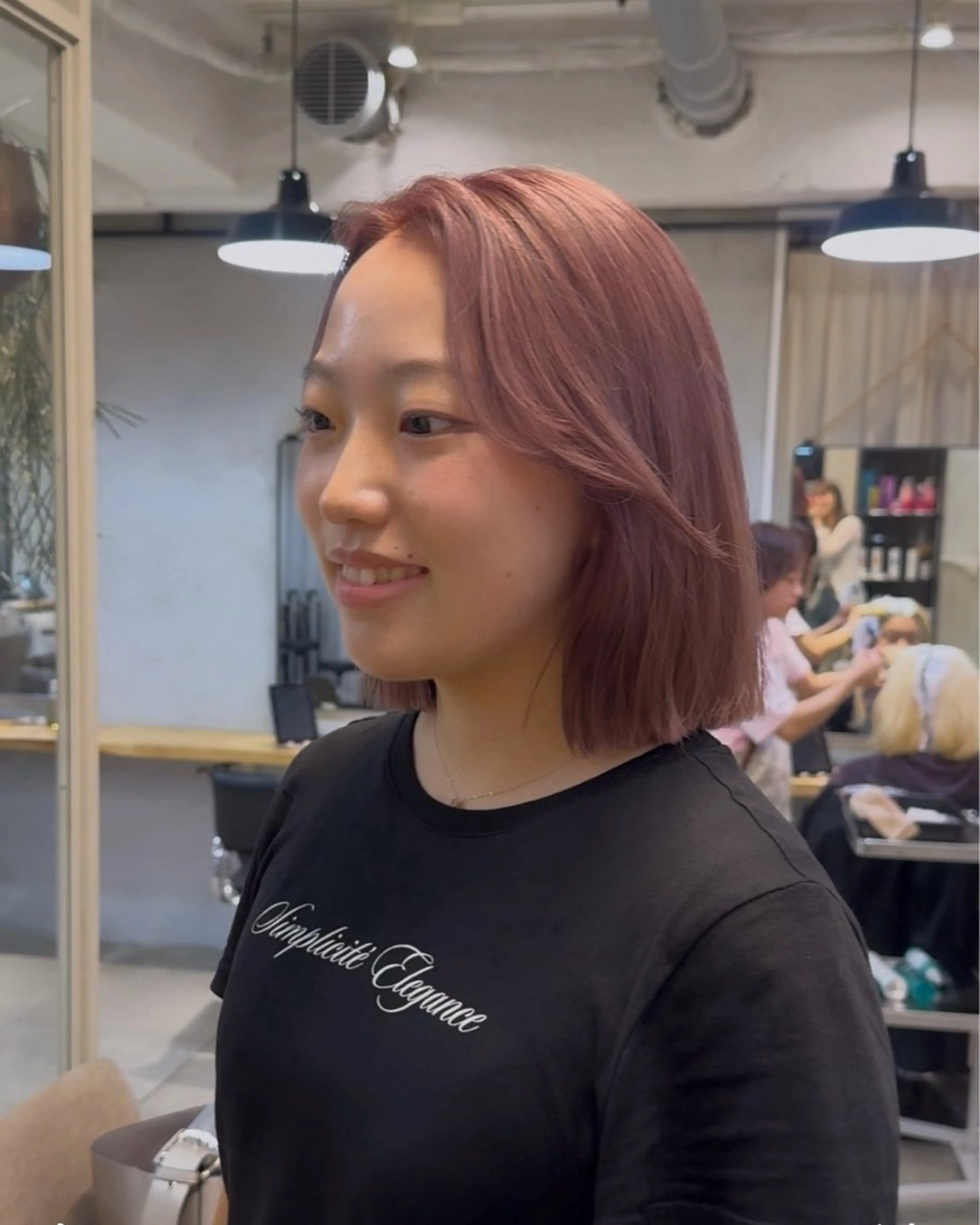 セミロング カラー ベージュカラー ピンクカラー ピンクベージュ カット ヘアカラー トリートメント 艶カラー 🤍🫧/makoのヘアスタイル