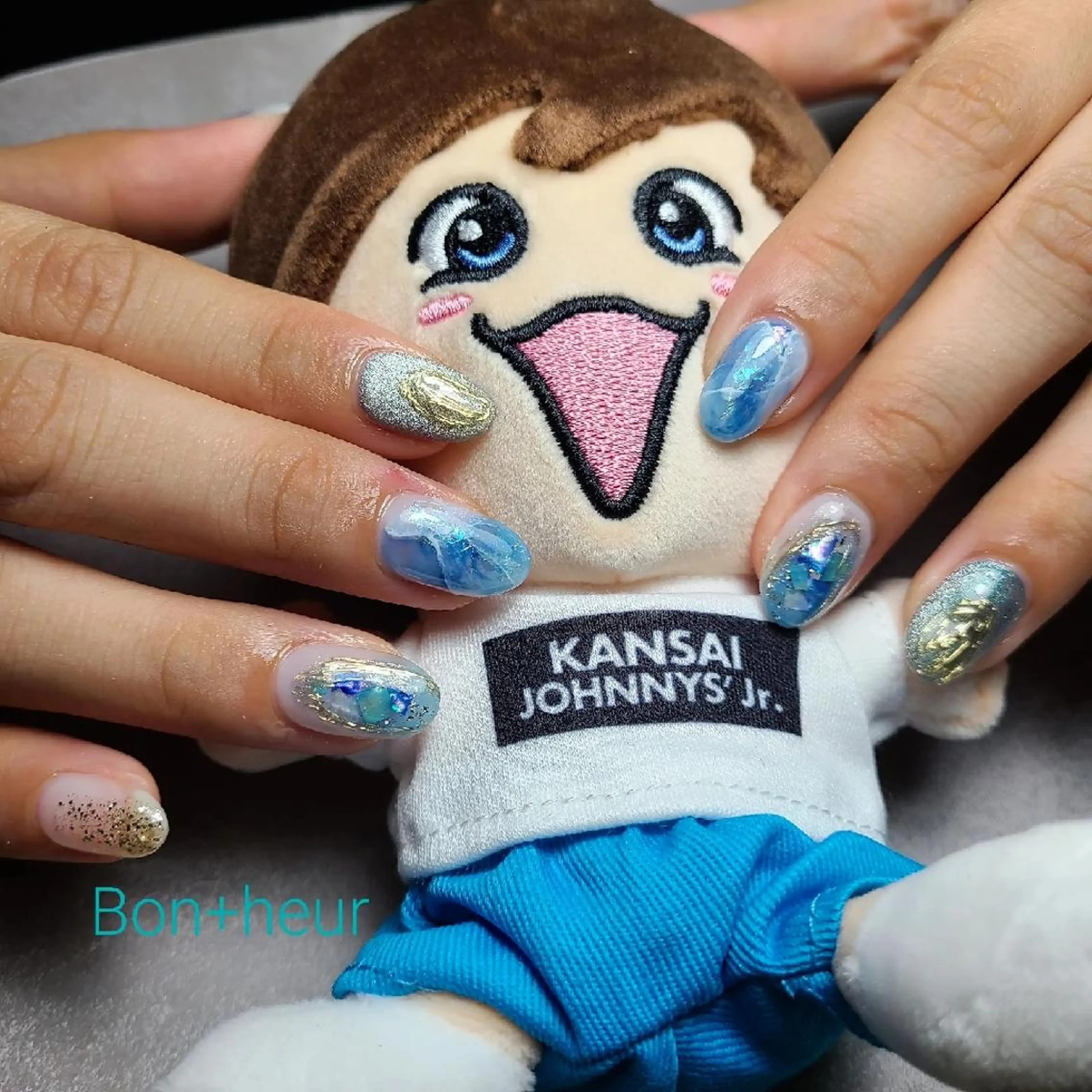 ネイル ブルー ジェルネイル キラキラネイル ラメ(グリッター) ミラーネイル 宮口 紗子のネイルデザイン