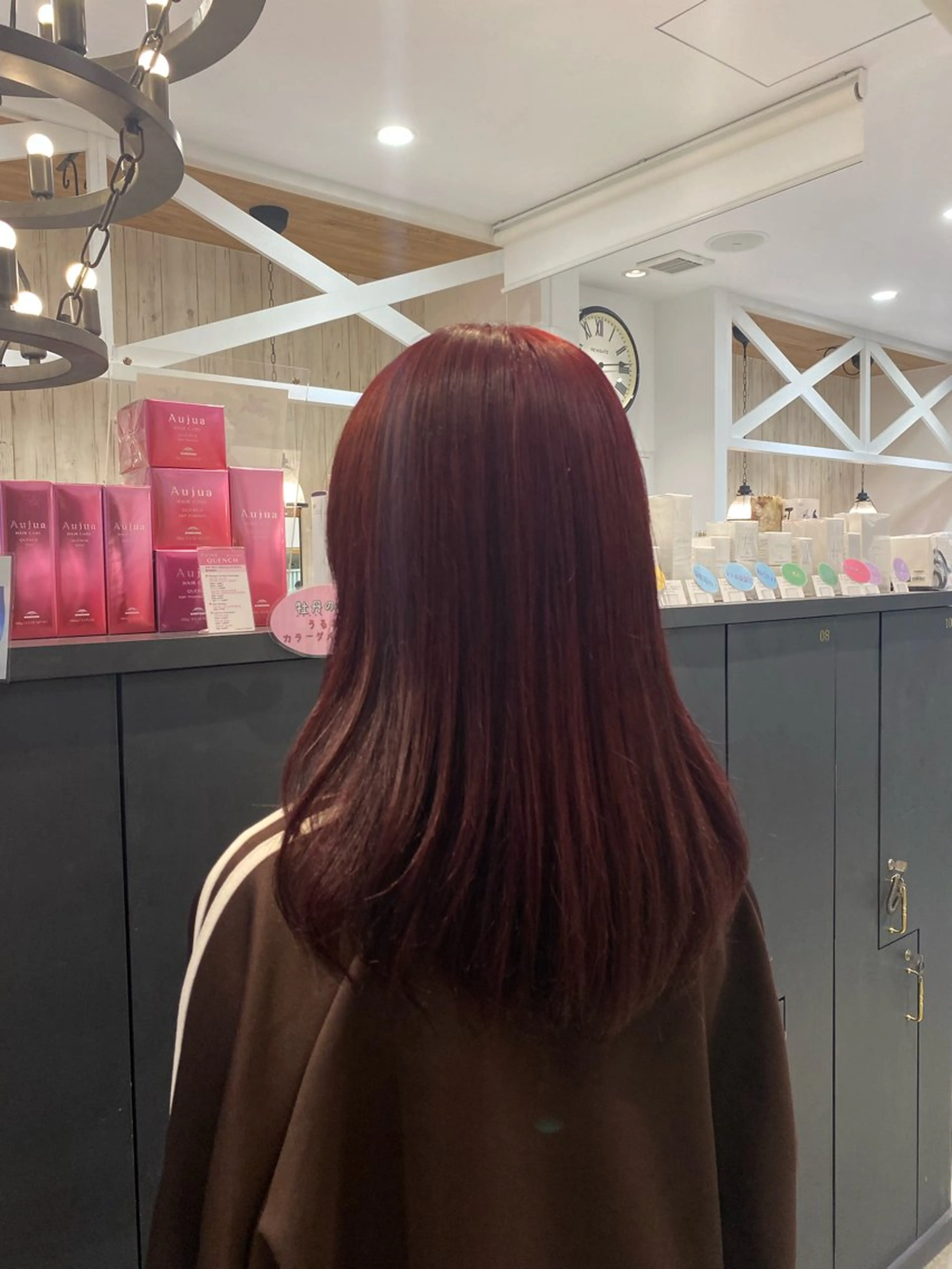 セミロング カラー ボルドーカラー ヘアカラー 柴田 枝利子のヘアスタイル