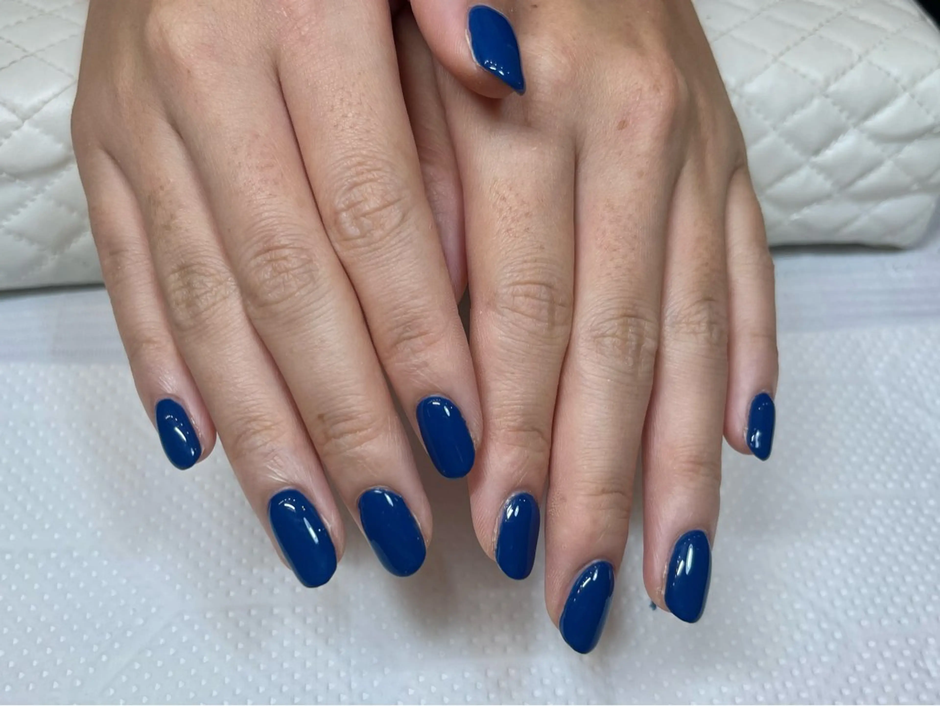 ネイル ネイビー ワンカラーネイル Toiro袖ヶ浦店所属・ねね 🍒のネイルデザイン