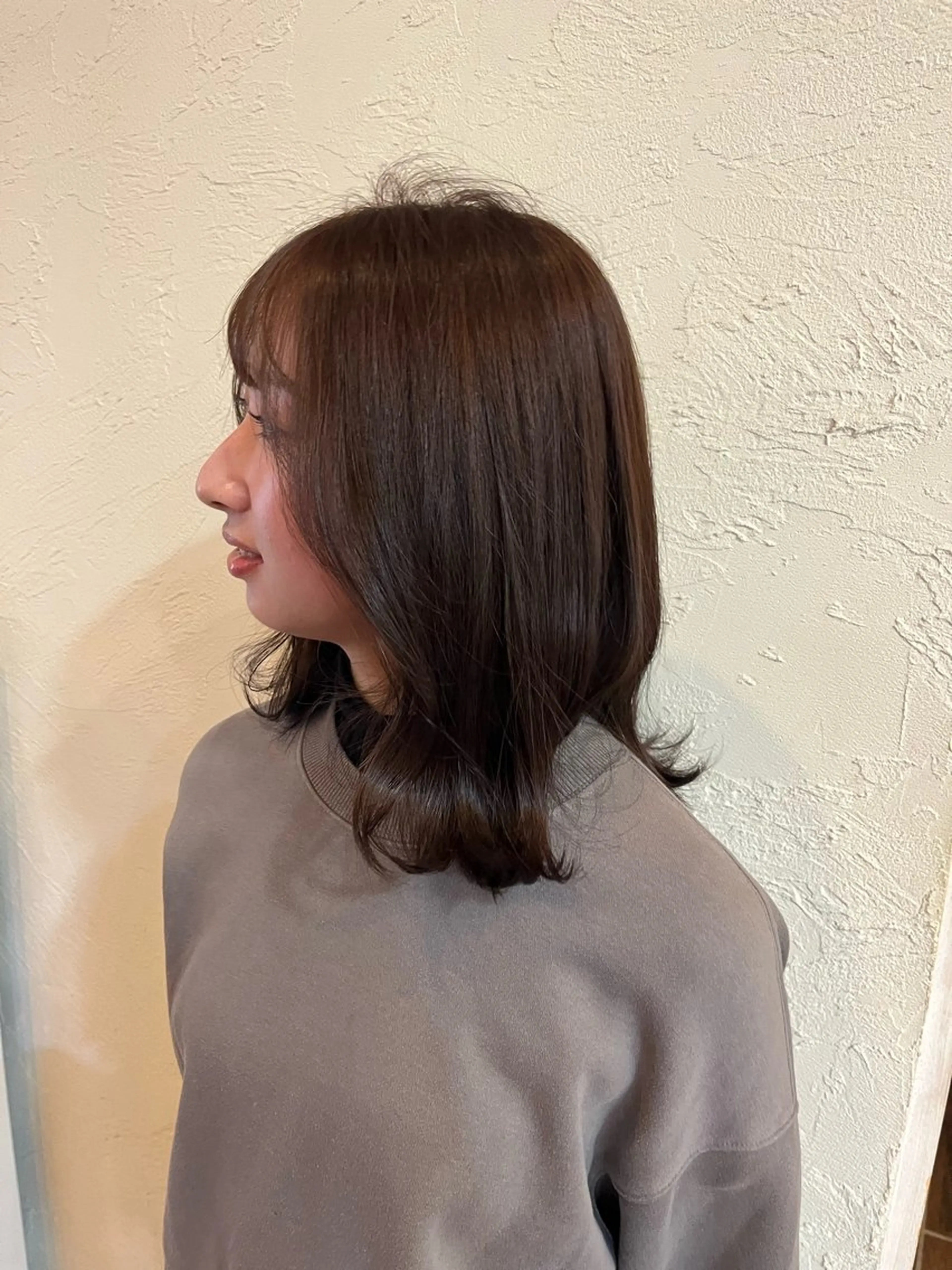 ミディアム カラー そね こまちのヘアスタイル