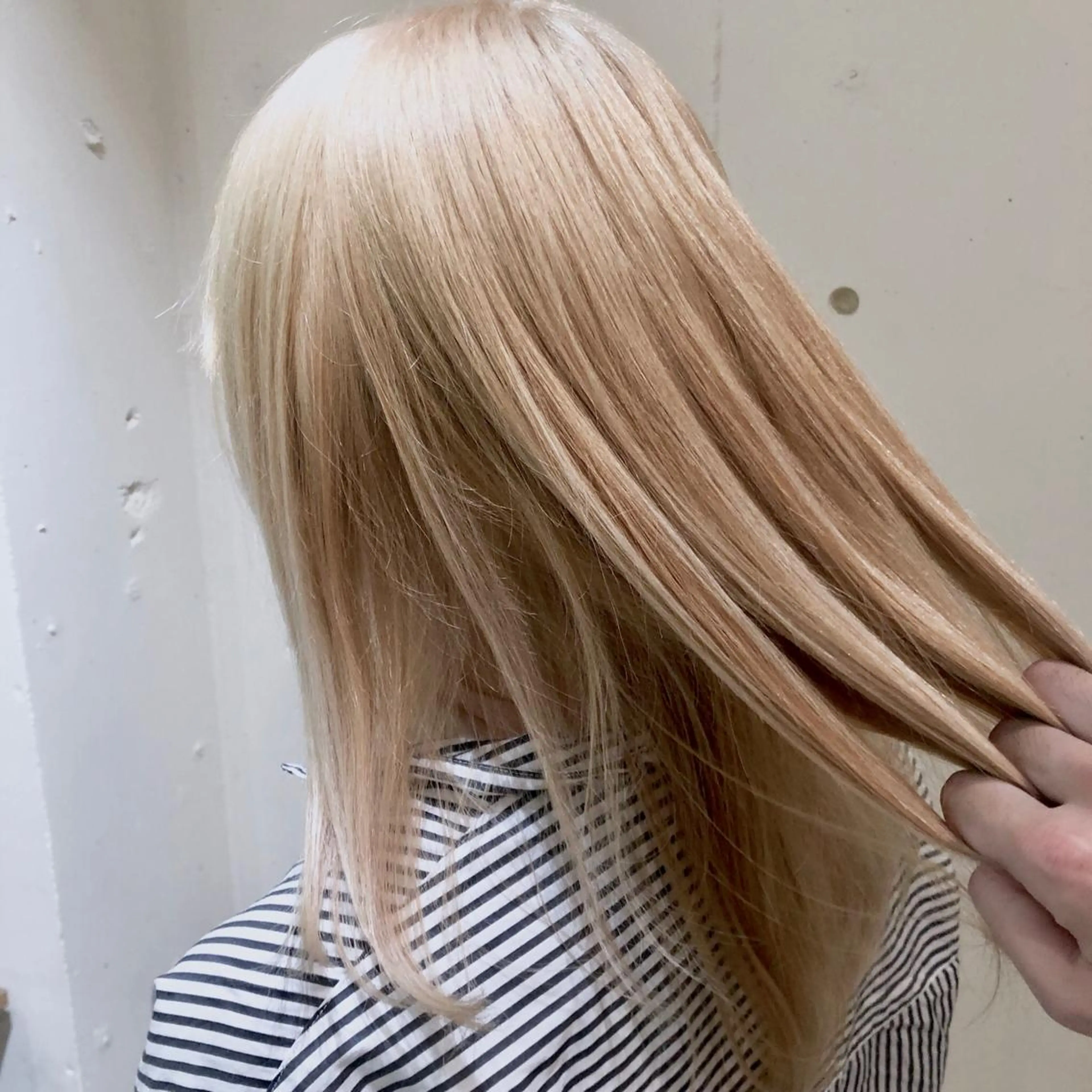 セミロング カラー パーマ ヘアアレンジ ベージュカラー ブリーチ ケアブリーチ 透明感カラー グラデーションカラー 【ツヤ髪美容師】 ツダケイスケのヘアスタイル