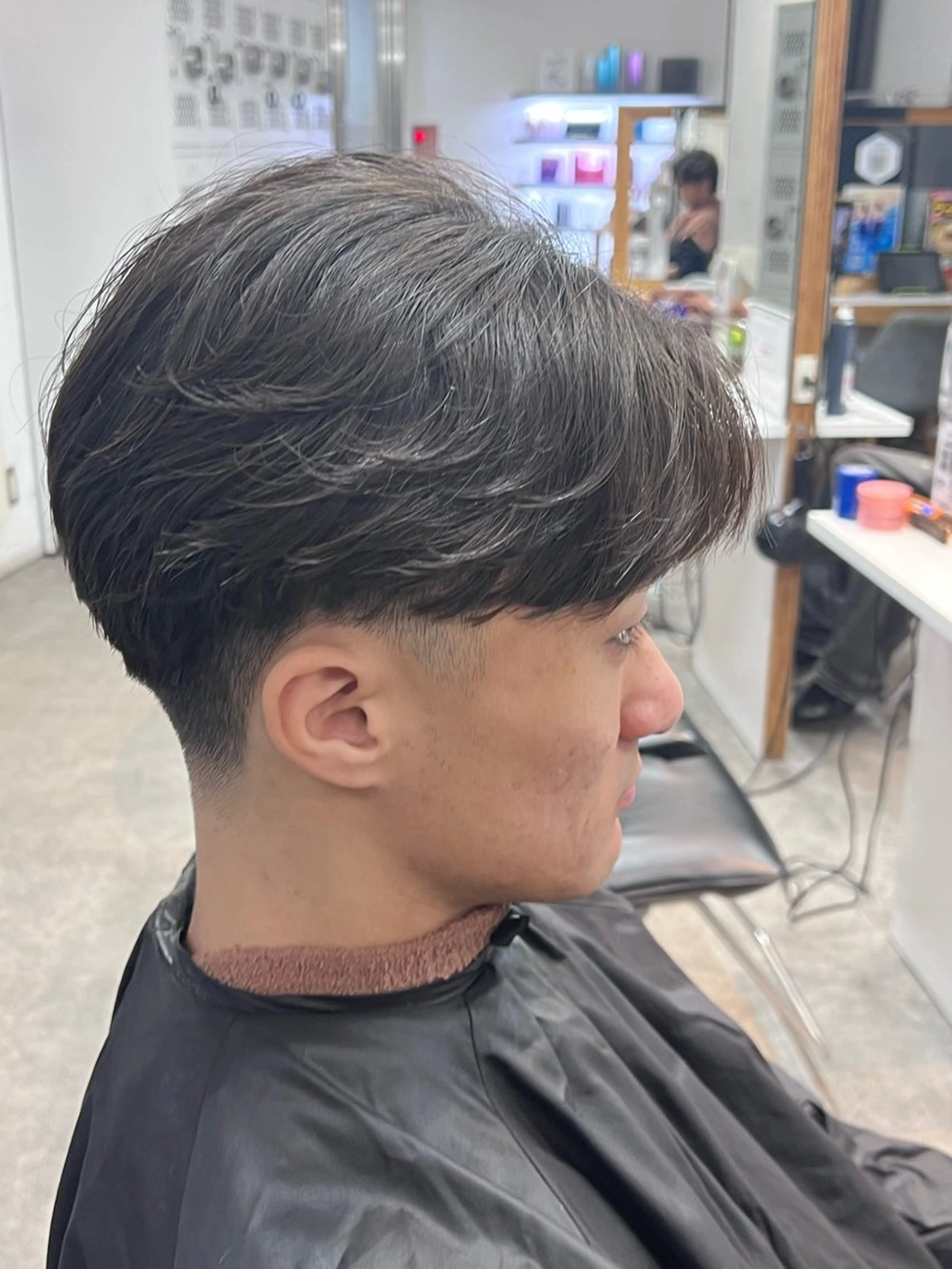 パーマ メンズ センターパート フェザーパーマ メンズパーマ ニュアンスパーマ 原宿 フェザーパーマ fifth イノウエのヘアスタイル