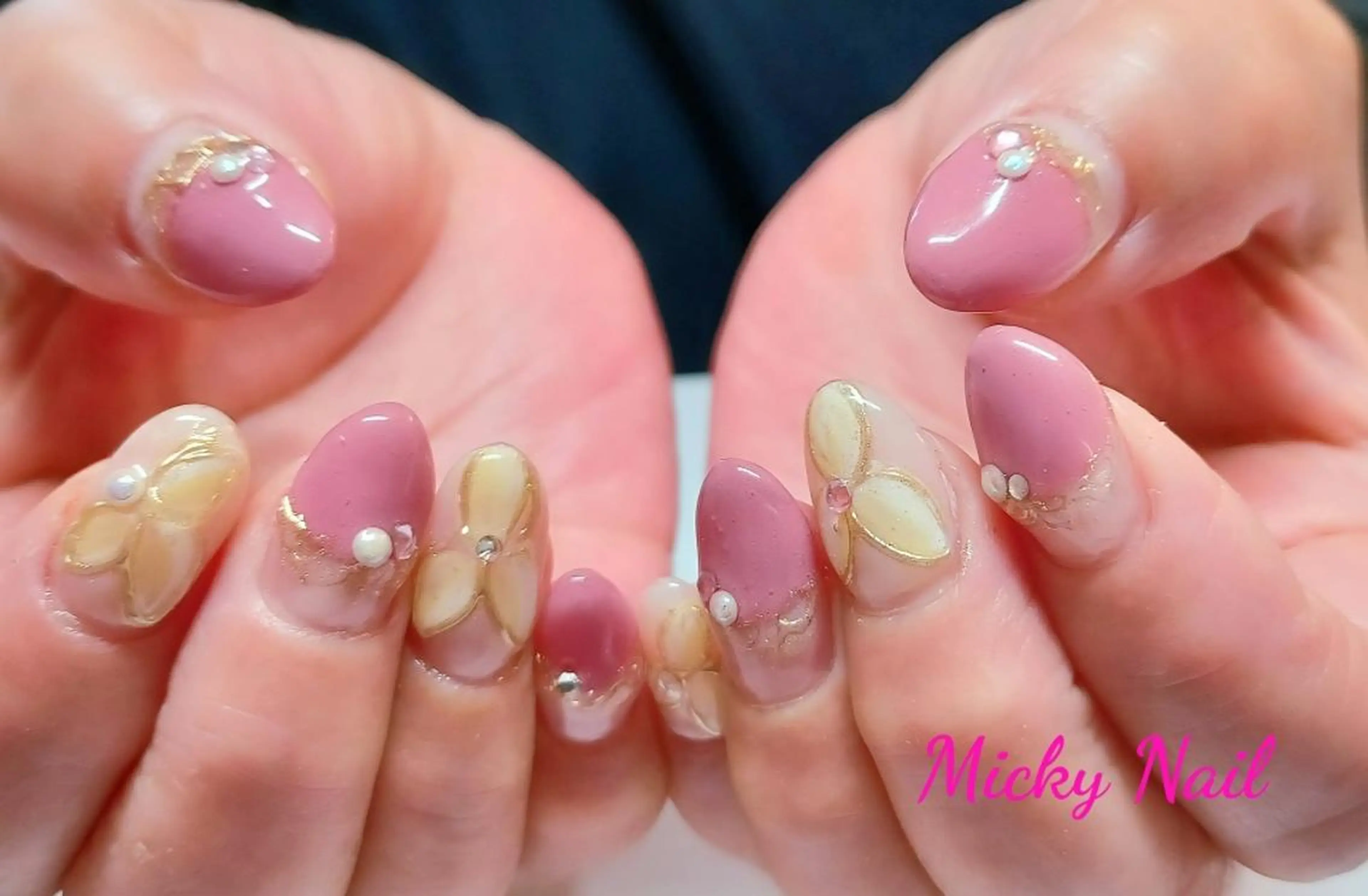 ネイル ピンク 黄色 Micky nail chikushinoのネイルデザイン