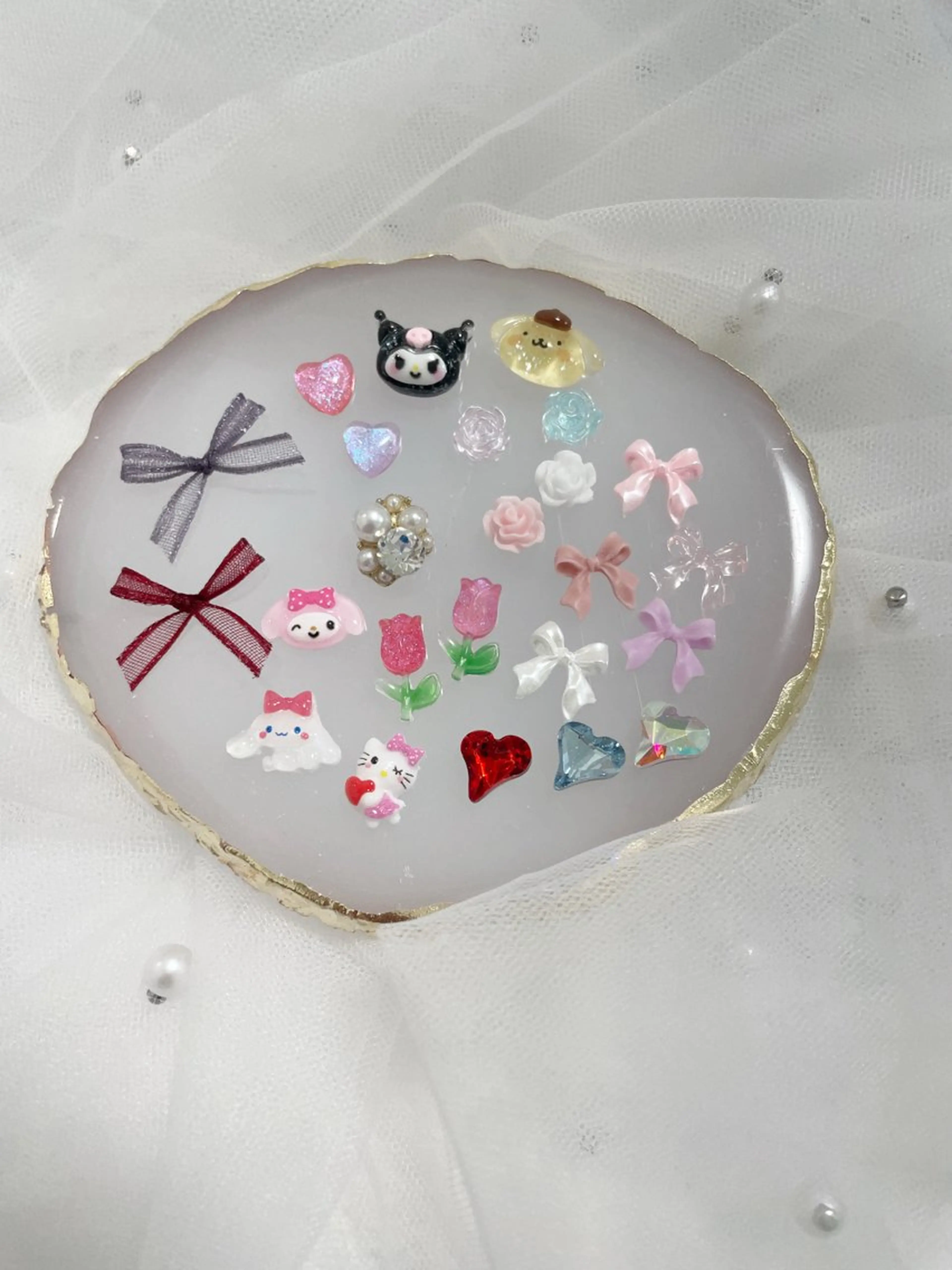 ネイル ハート ぷっくりネイル リボン ストーンネイル 。 Omiのネイルデザイン