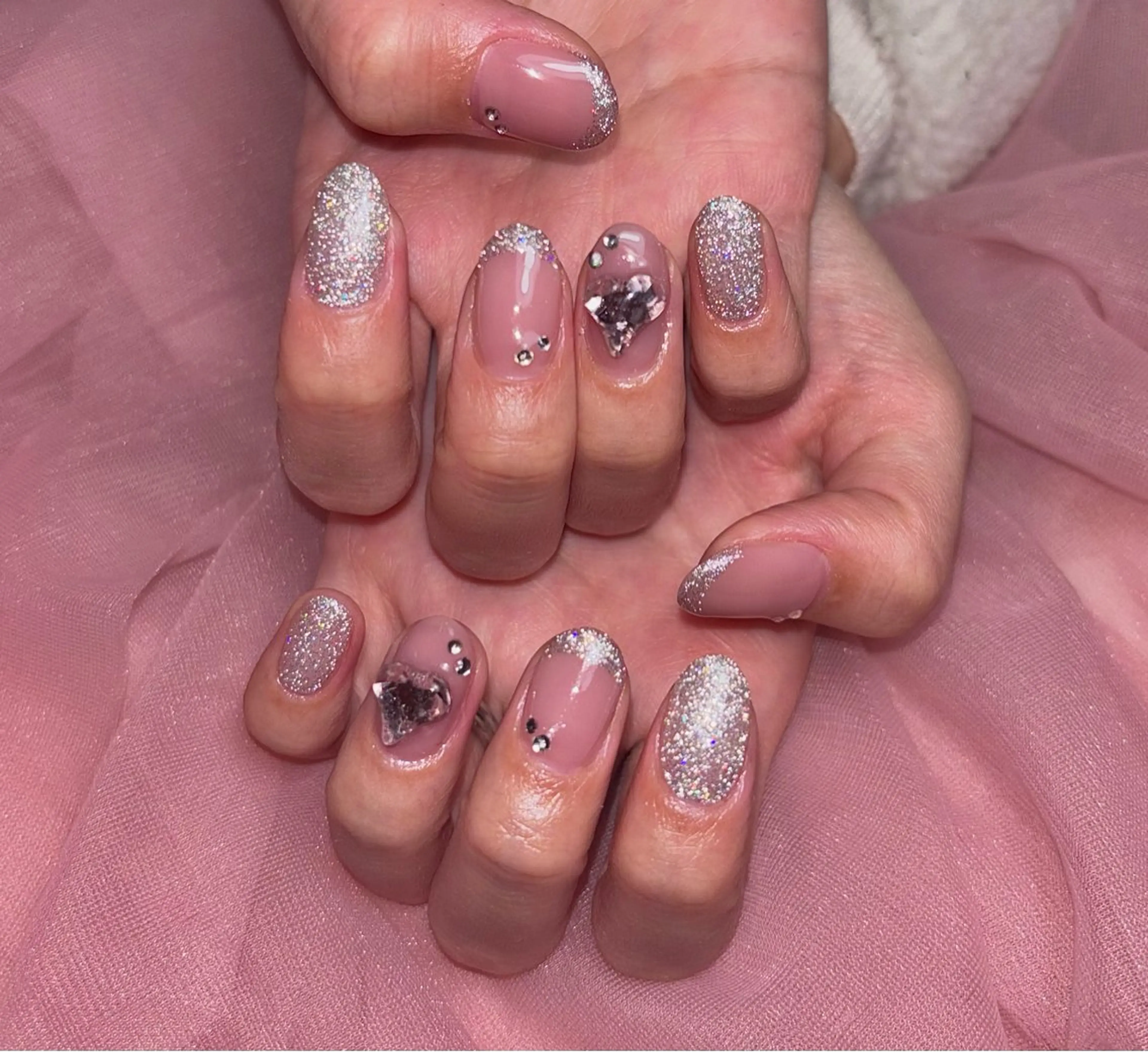 ネイル ハンドネイル 𝐁𝐞𝐥𝐥 𝐦𝐞のネイルデザイン