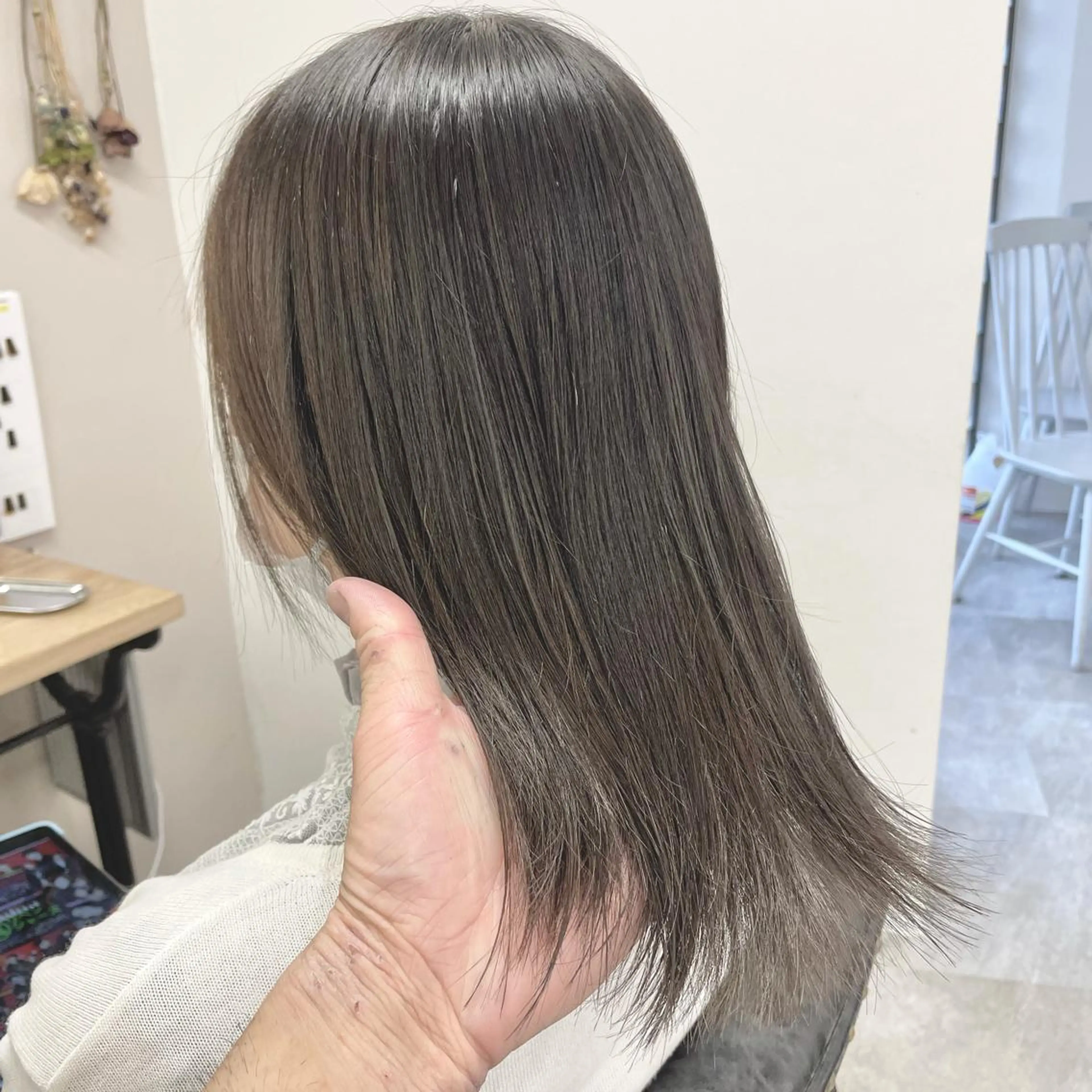 ミディアム カラー 🔵赤み消し透明感 梅田・増田のヘアスタイル