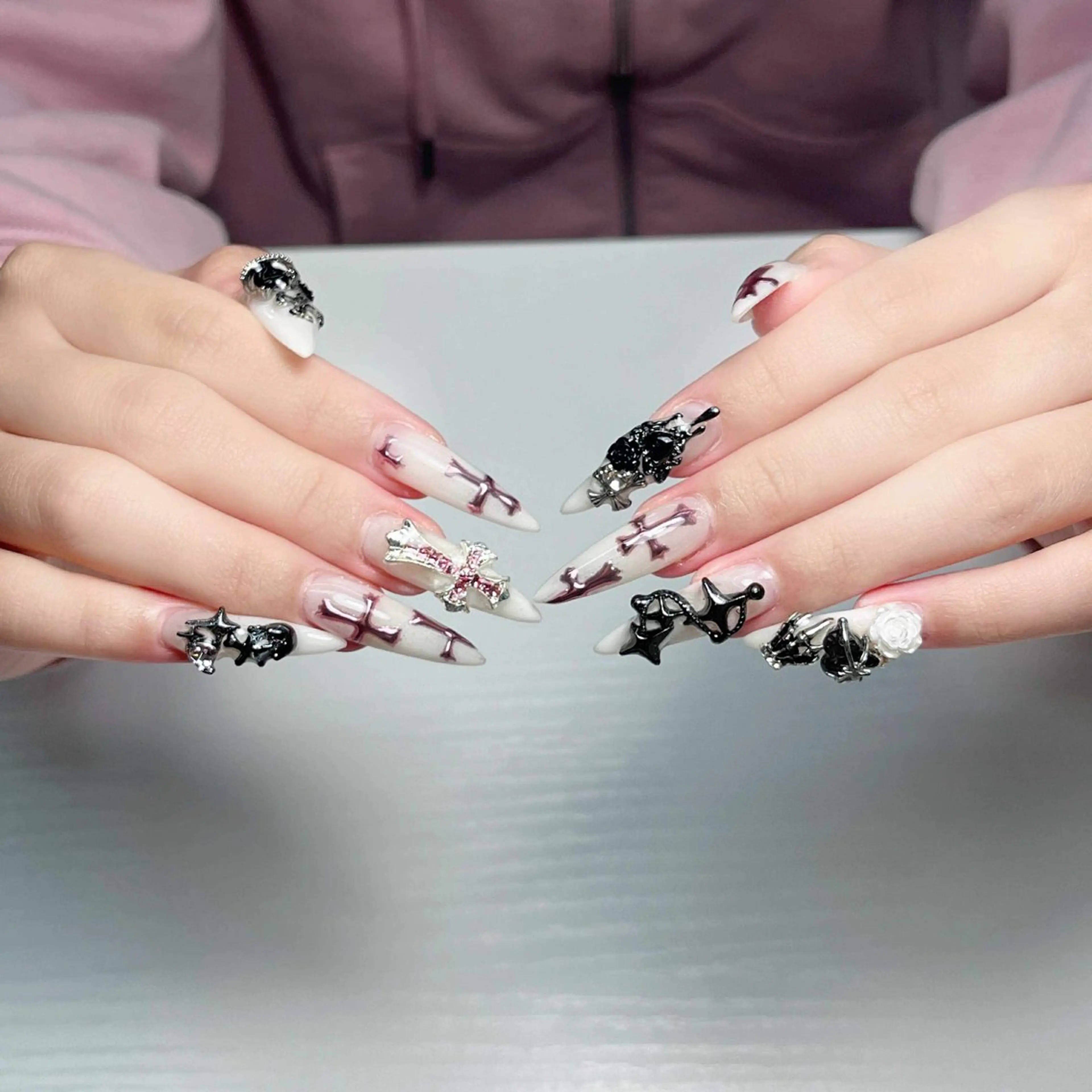 ネイル ハンドネイル ハンドケア いちご chan novaのネイルデザイン