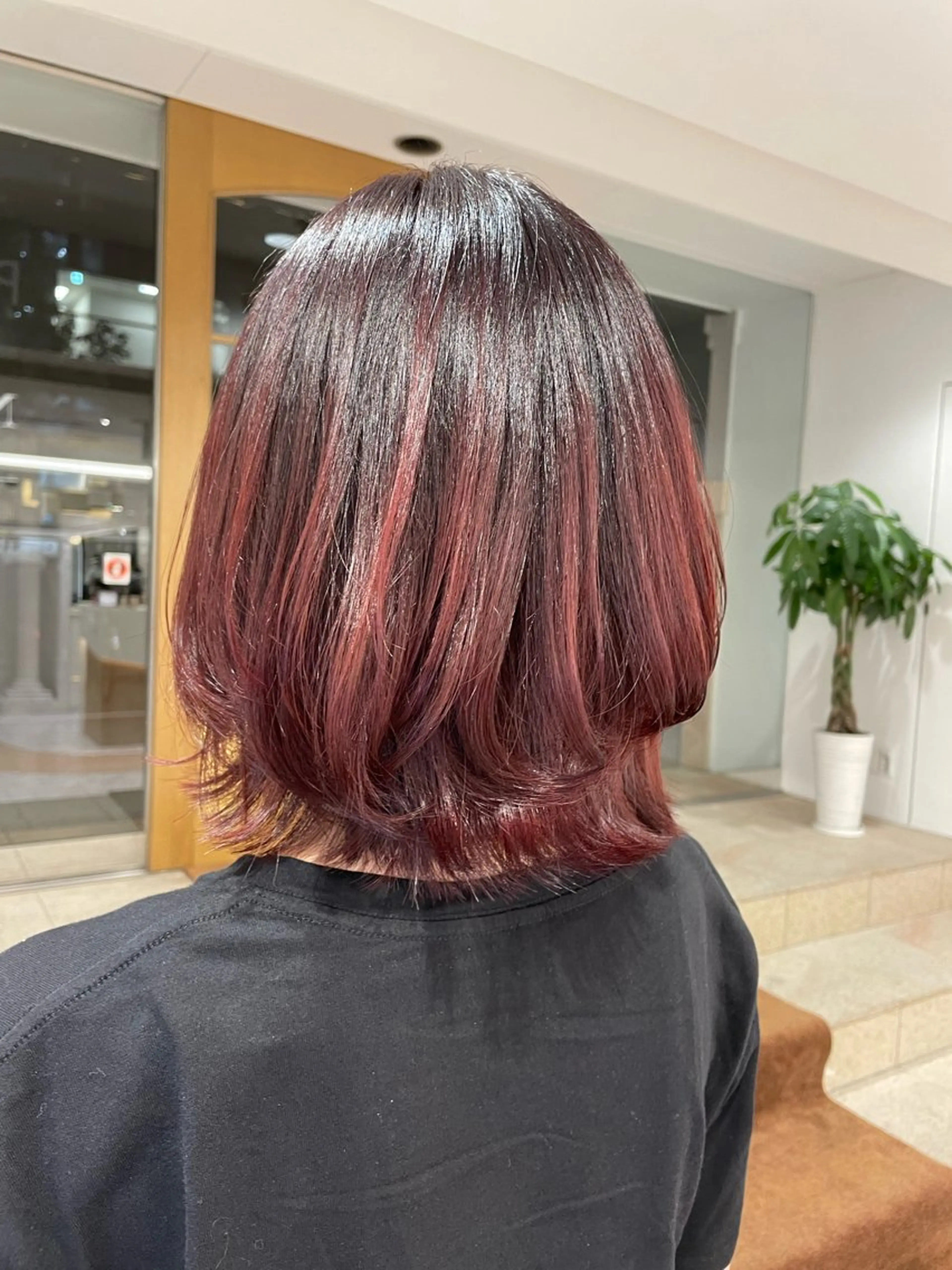 カラー ブリーチ ダブルカラー ブリーチなしカラー レッドカラー ヘアカラー トリートメント 韓国風/亀之園 涼のヘアスタイル