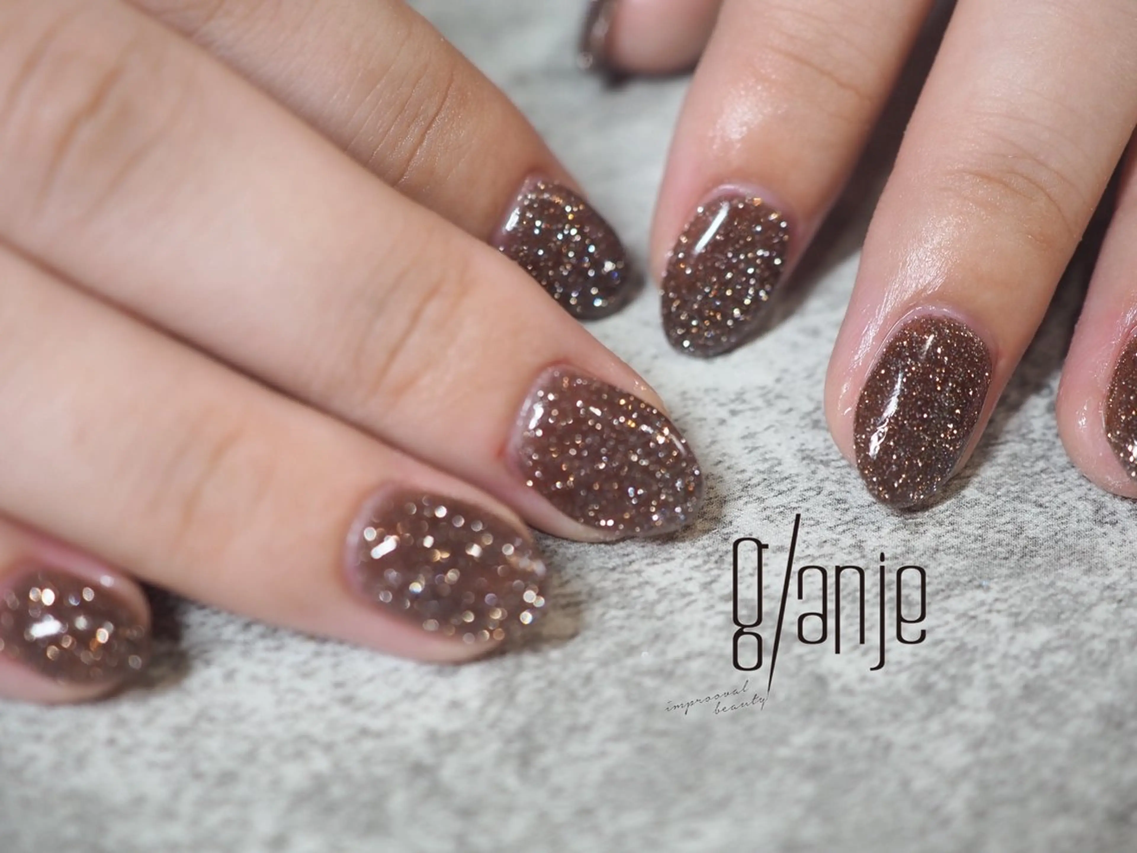 ネイル フットネイル glaNje shioriのネイルデザイン