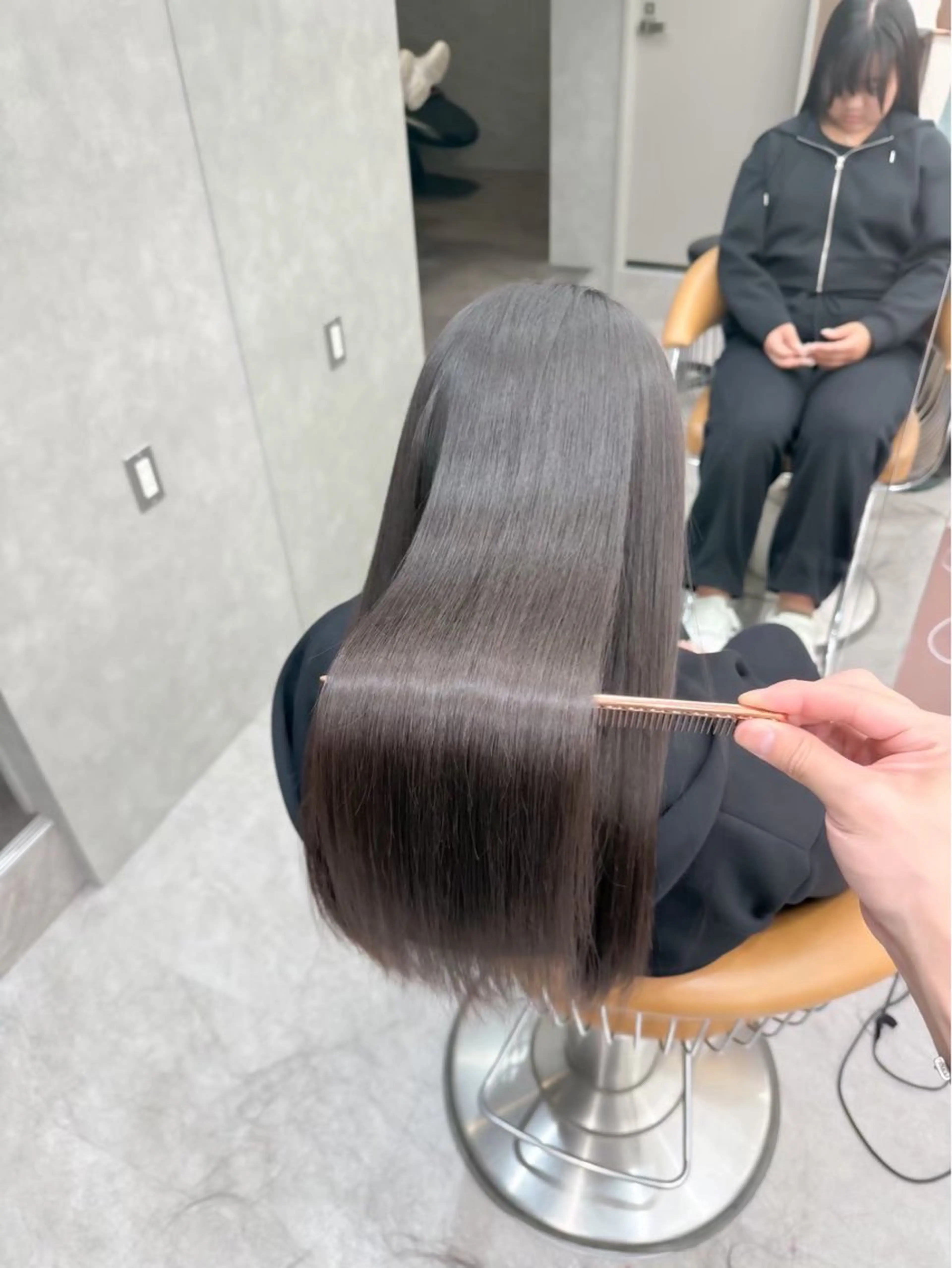 【⚜フルコースメニュー⚜️】柔らか縮毛矯正+カラー+カット+トリートメント🫧練習モデル様の写真