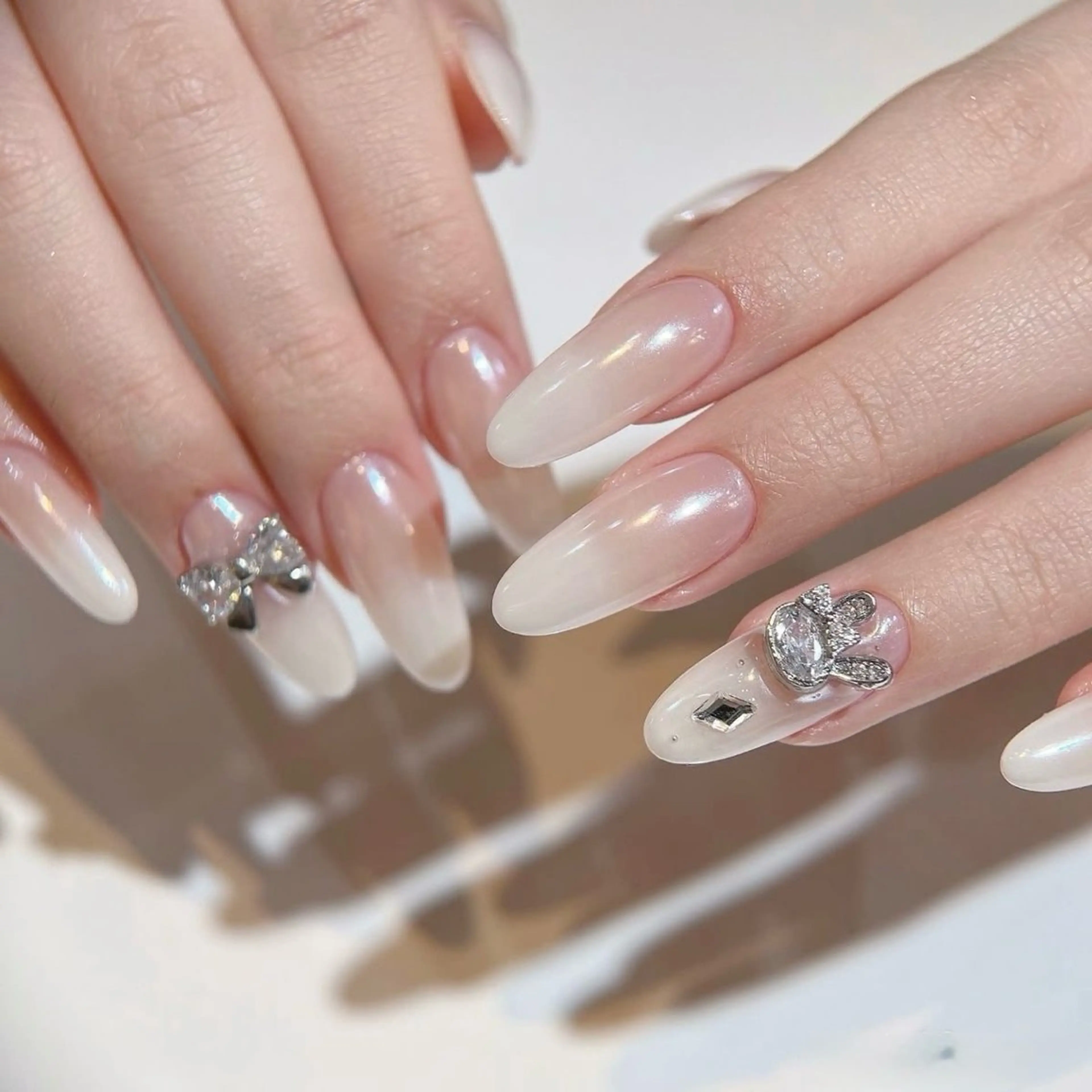 ネイル 長さ出し フレンチネイル グラデーション 卒業式 マグネットネイル ハンドネイル MIHANA NAILのネイルデザイン