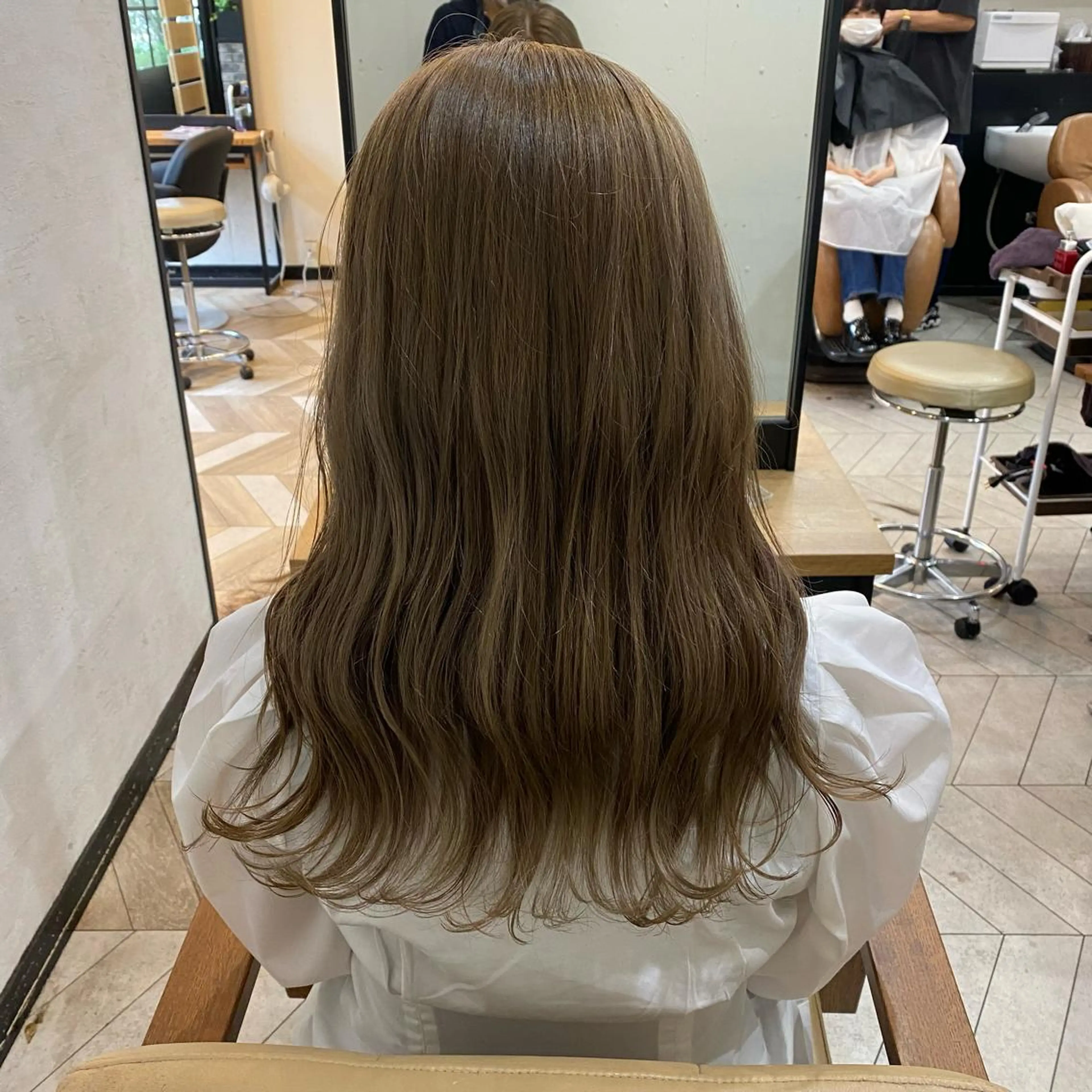 ロング カット ヘアカラー Rosa  Blanche  by est所属・村田 芽衣のヘアスタイル