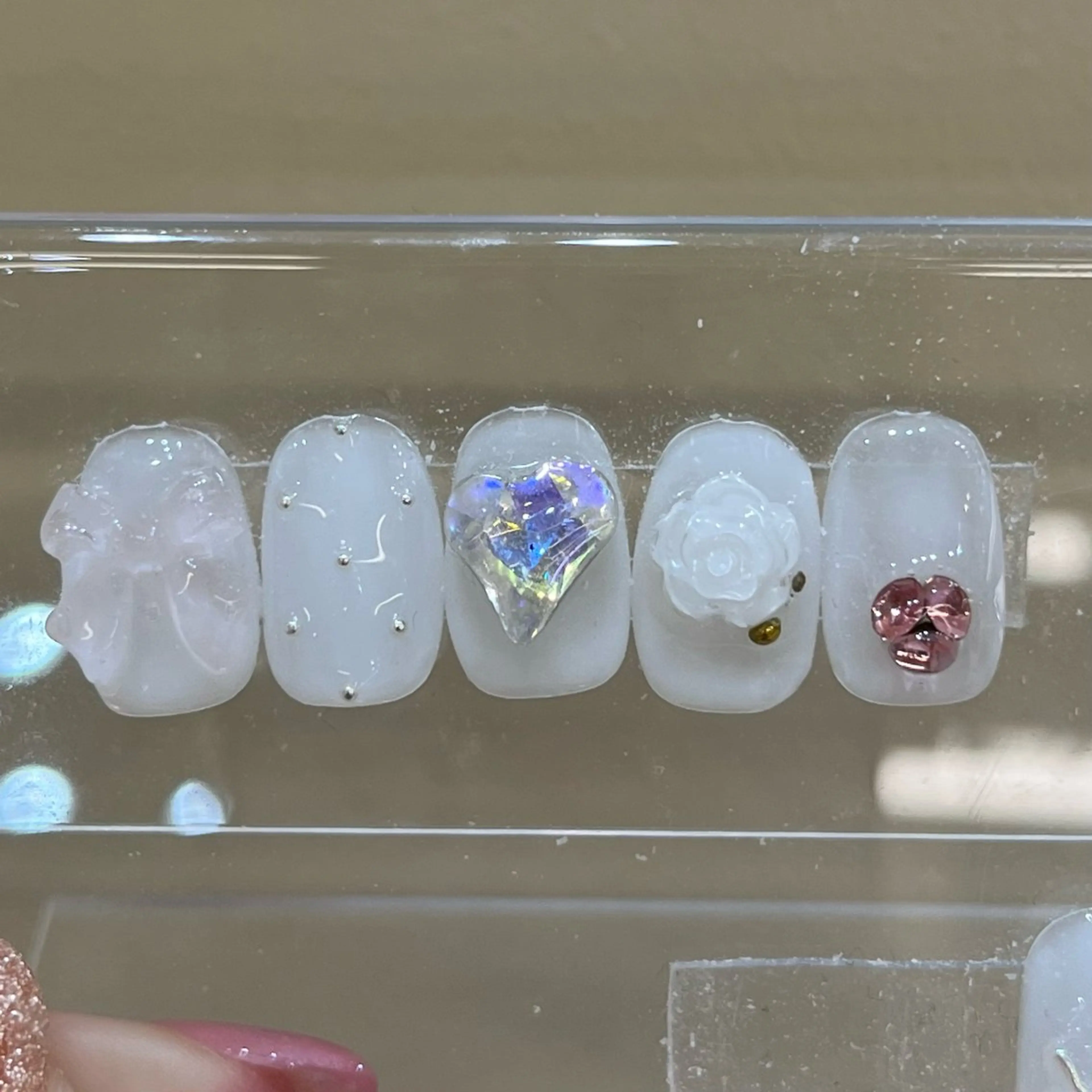 ネイル pool SAKIのネイルデザイン