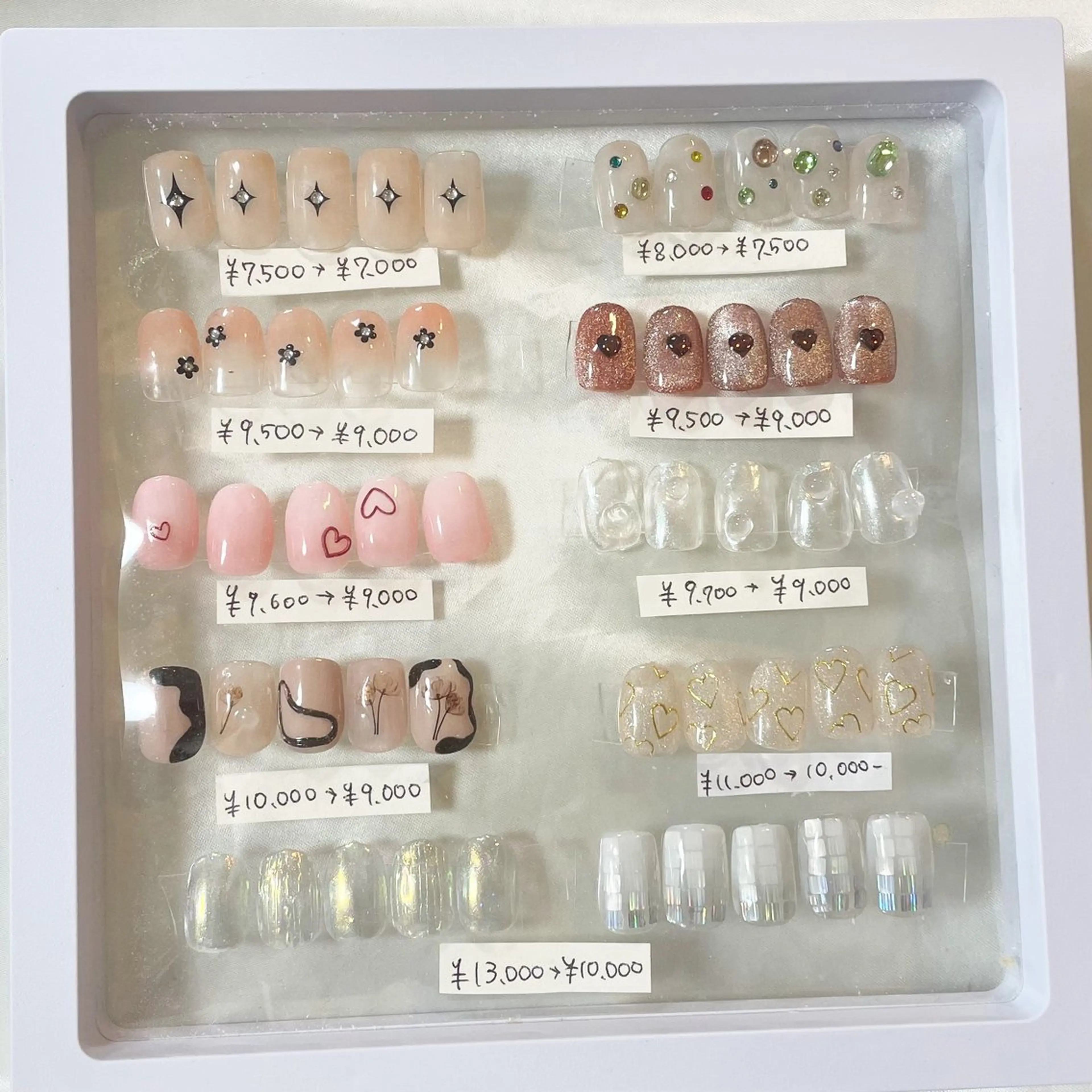 ネイル S LOUNGE NAIL所属・パーツたくさん🍓 SUMIのネイルデザイン