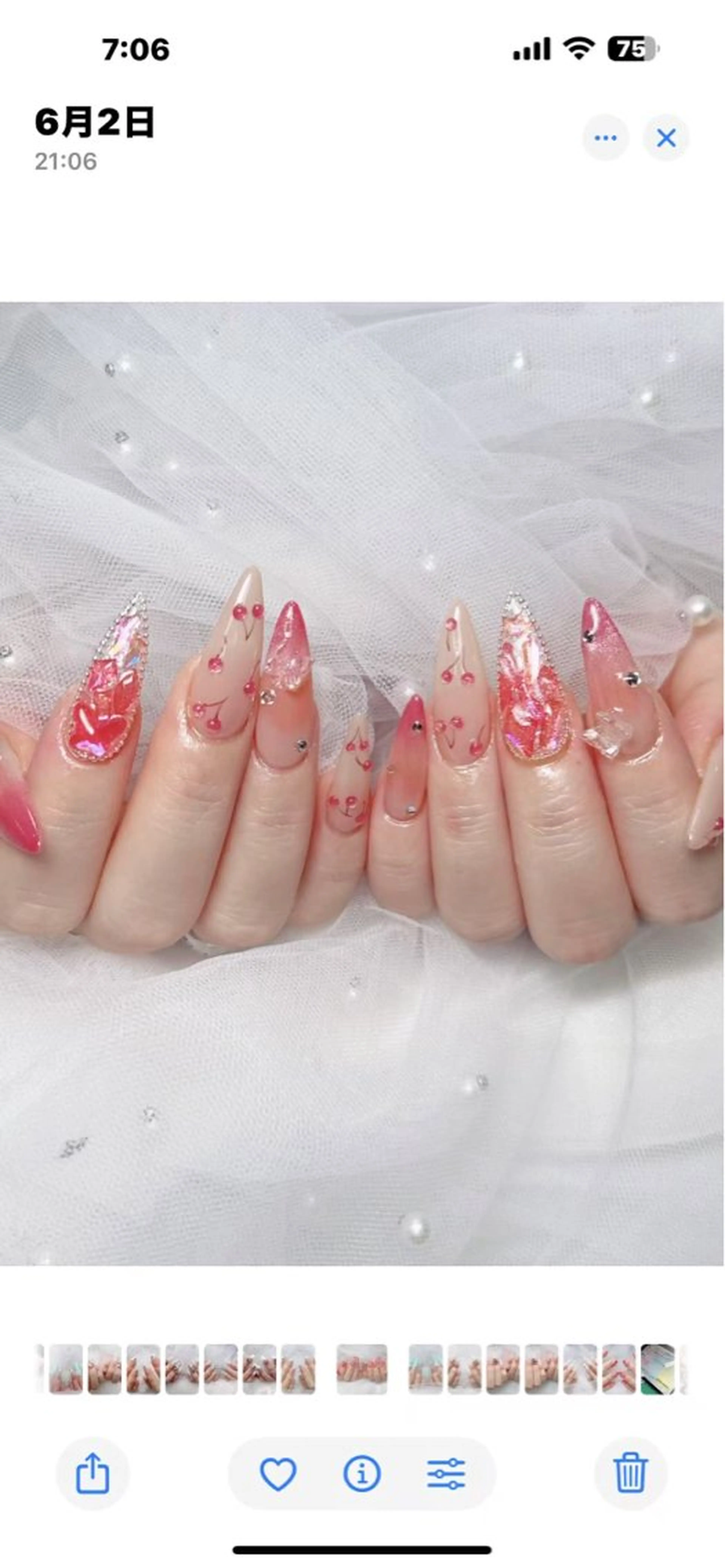 ネイル Merry Kingのネイルデザイン