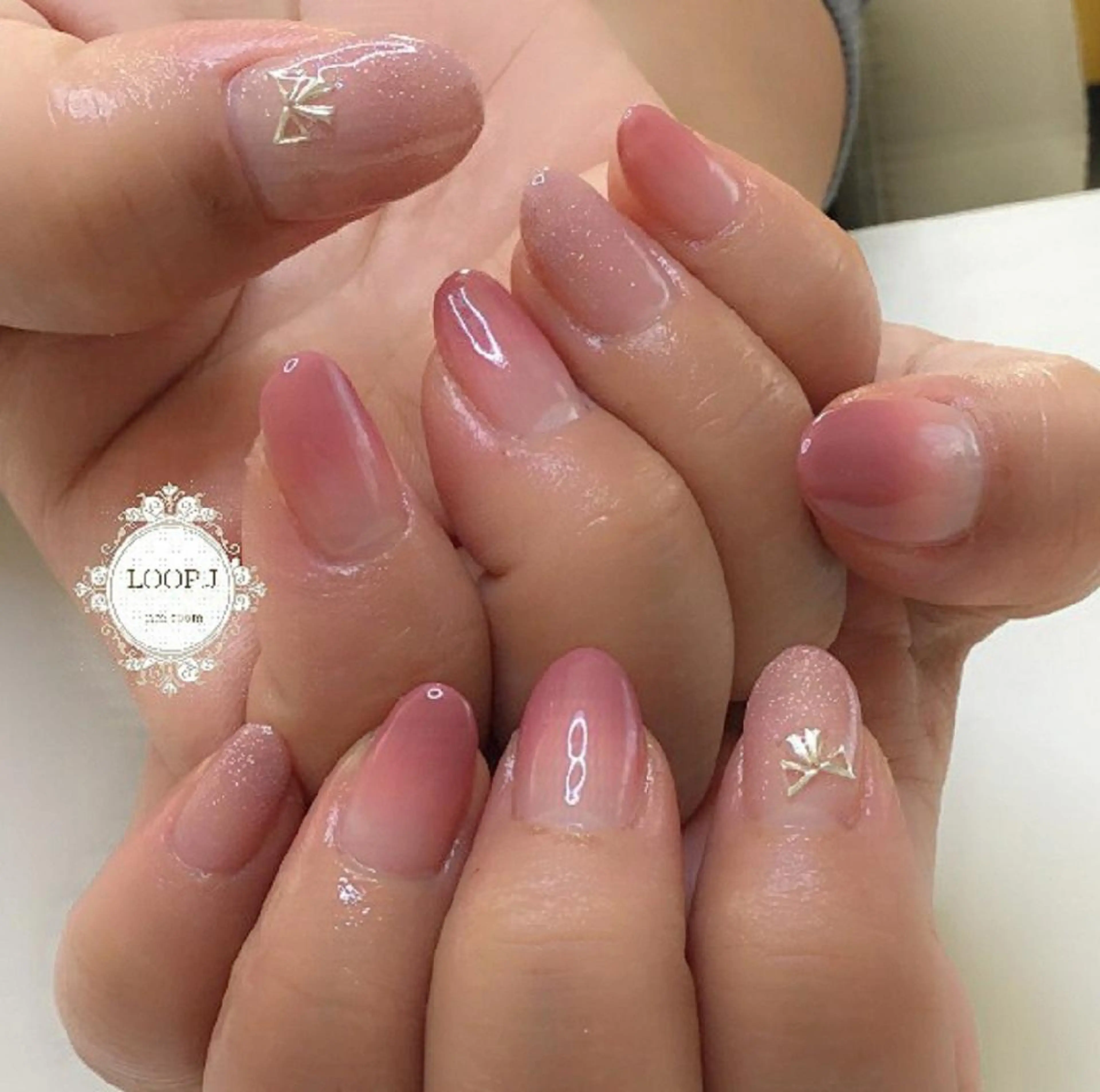 ネイル ハンドネイル おおくぼ めぐみのネイルデザイン