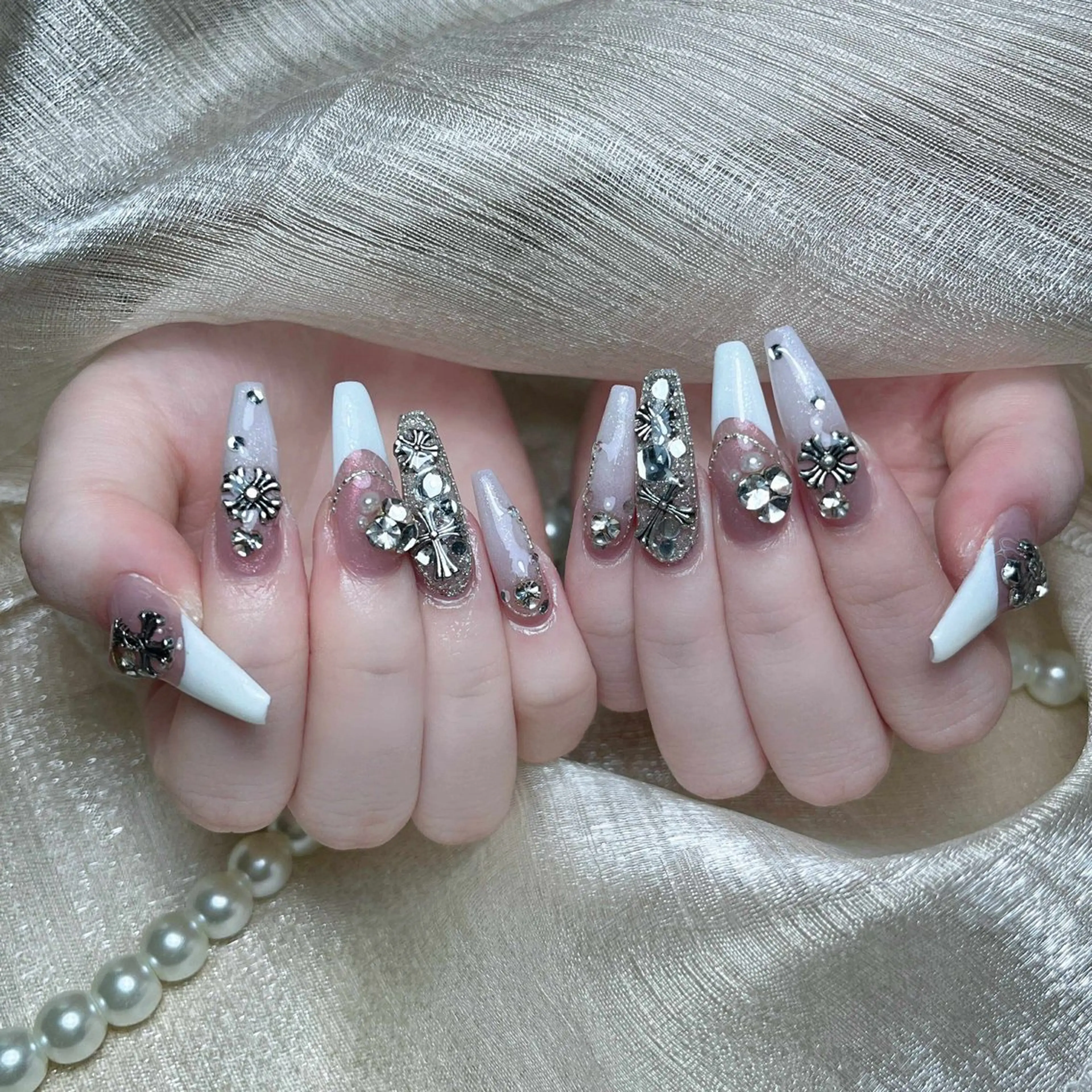 ネイル ハンドネイル ハンドケア Nova Nail Nambaのネイルデザイン