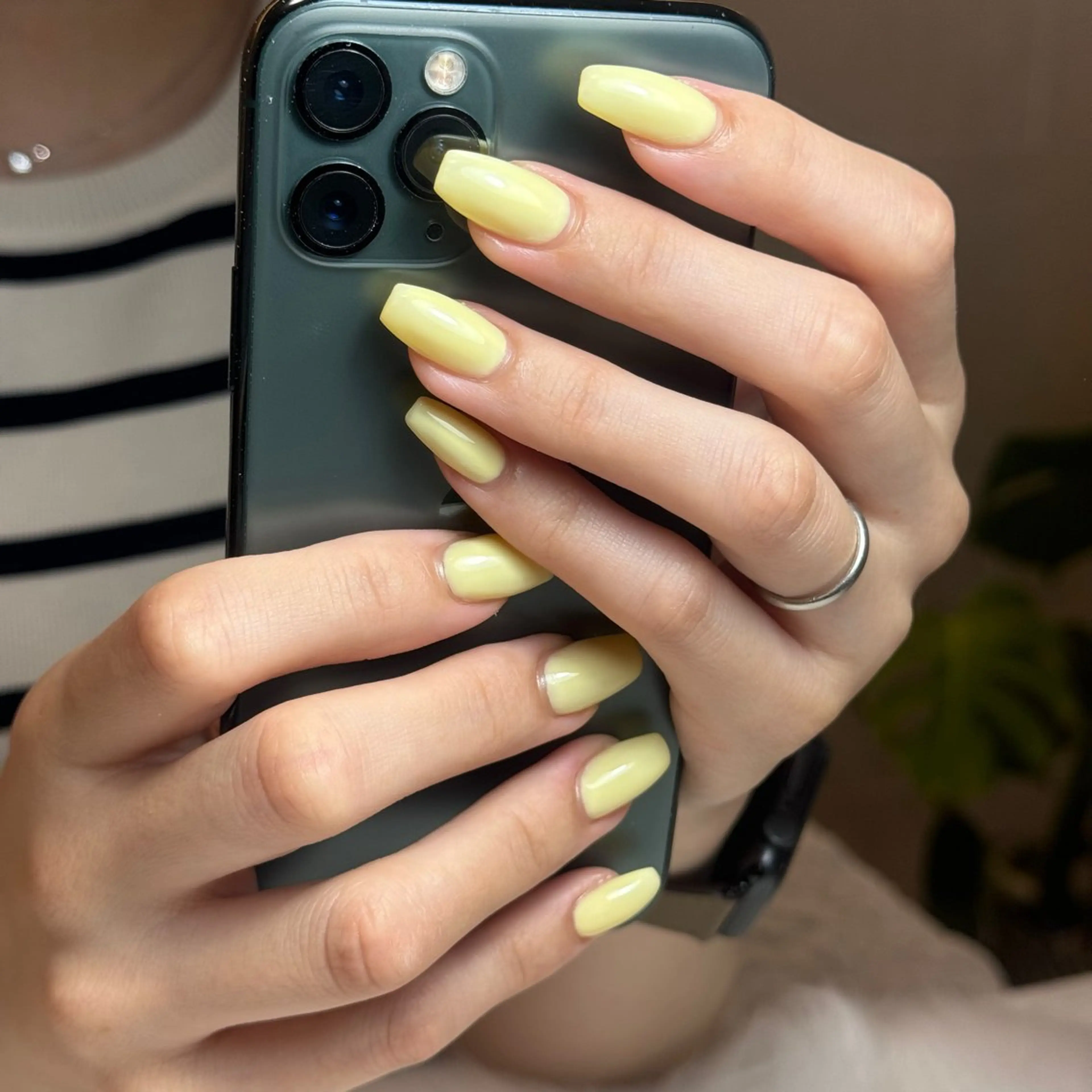 ネイル 韓国ネイル オフィスネイル ワンカラーネイル シンプルネイル ワンホンネイル nailsalon ChuColaのネイルデザイン