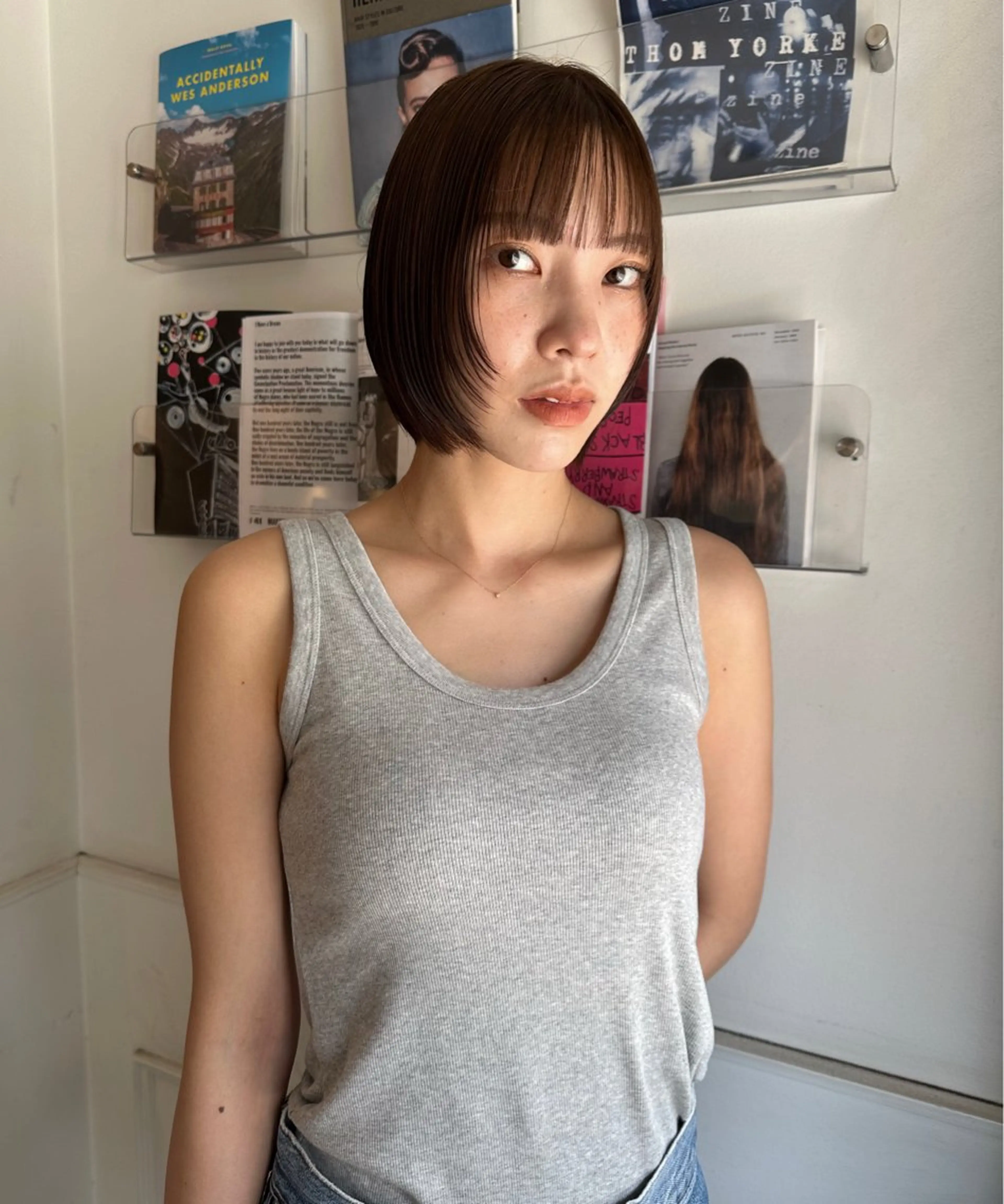 ショート カラー ボブ 顔まわりレイヤー 伸ばしかけ レイヤーカット ショートヘア Manaka🟤 今泉　Musiiikのヘアスタイル