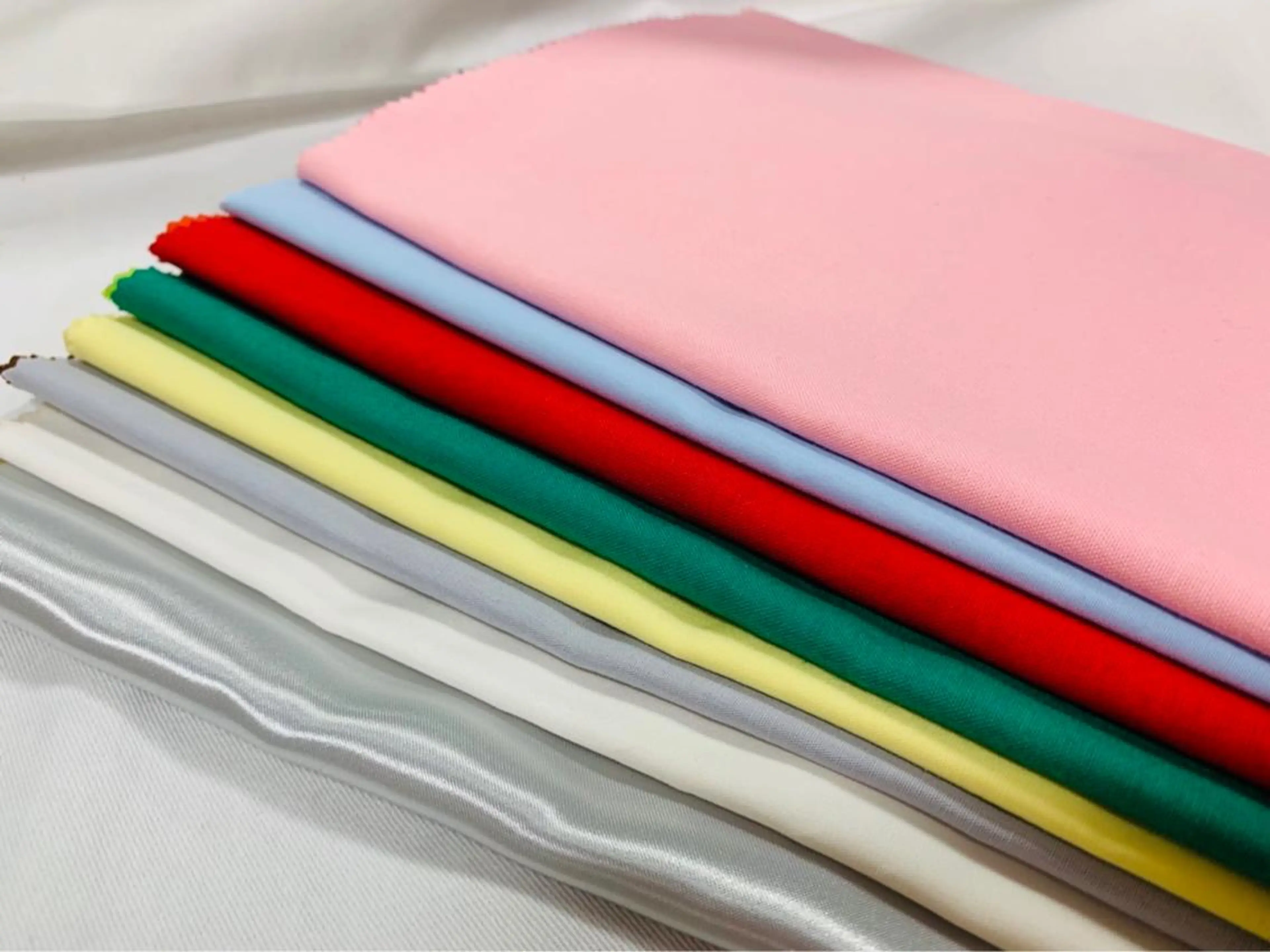 10時～16:30限定！今大人気♪4シーズンパーソナルカラー診断☆の写真