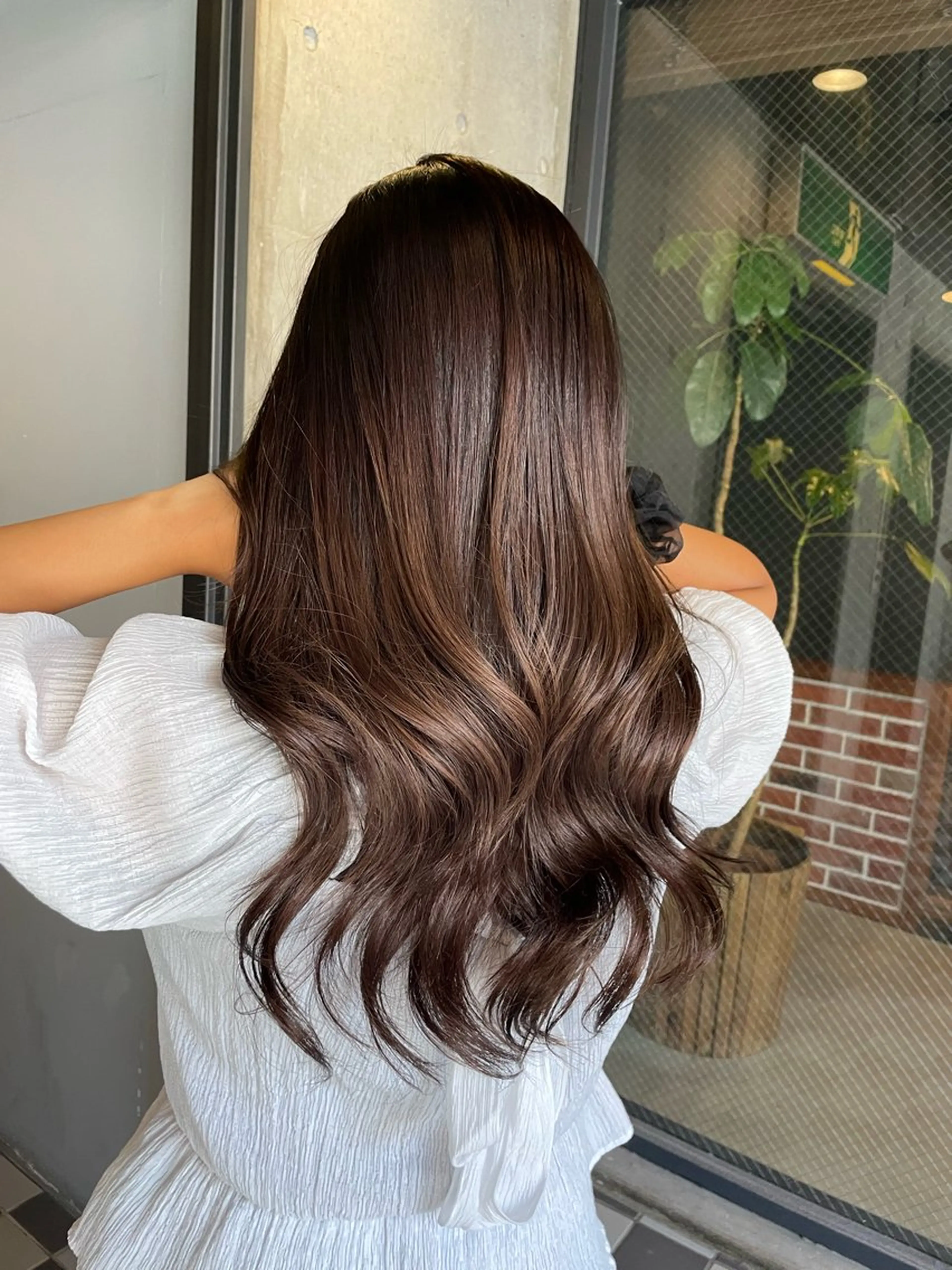 セミロング 🫧ハイライトカラー 🫧 𝓜𝓘𝓤のヘアスタイル