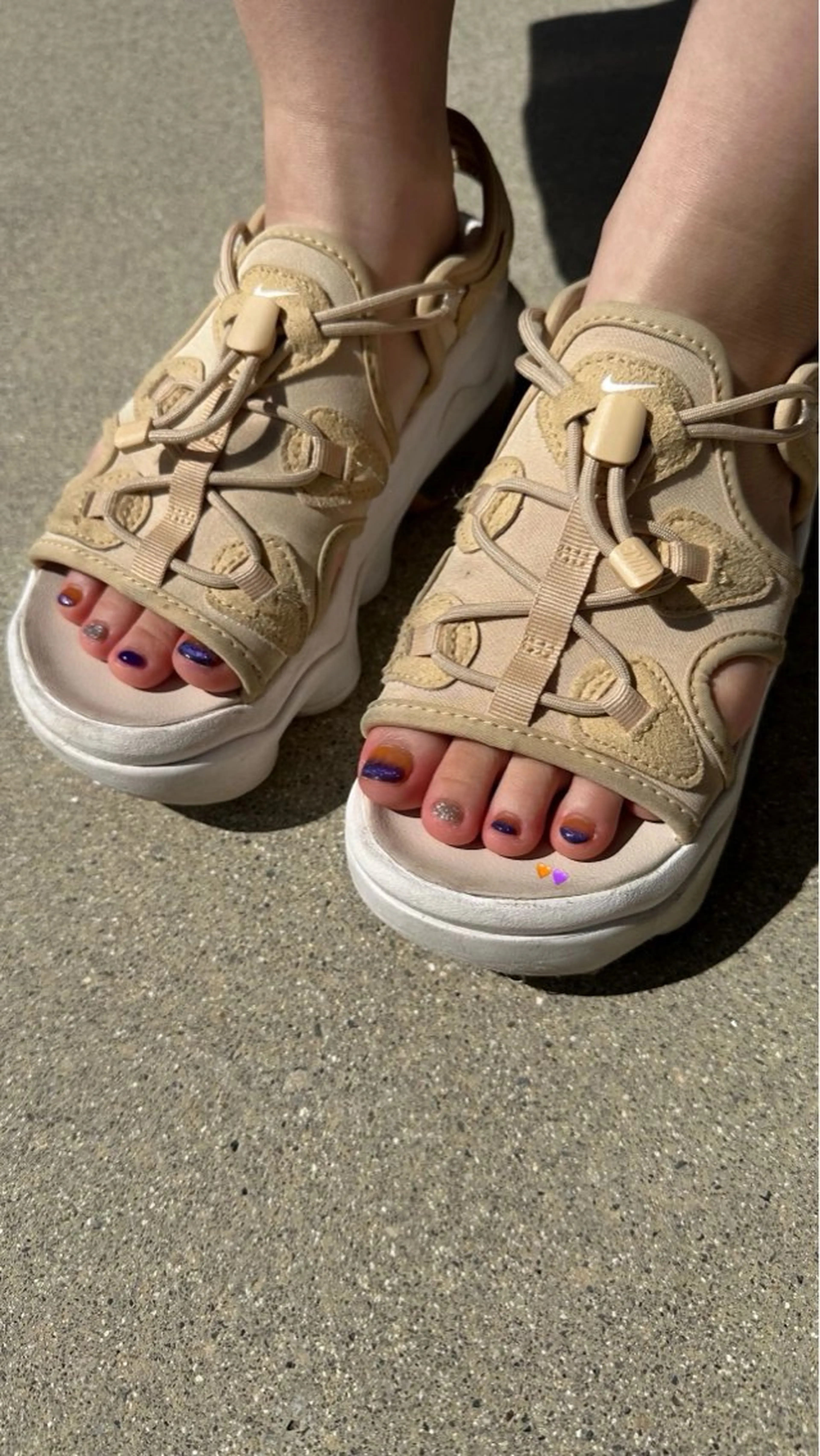 ネイル フットネイル Sawa ︎︎𓂃⟡.·のネイルデザイン