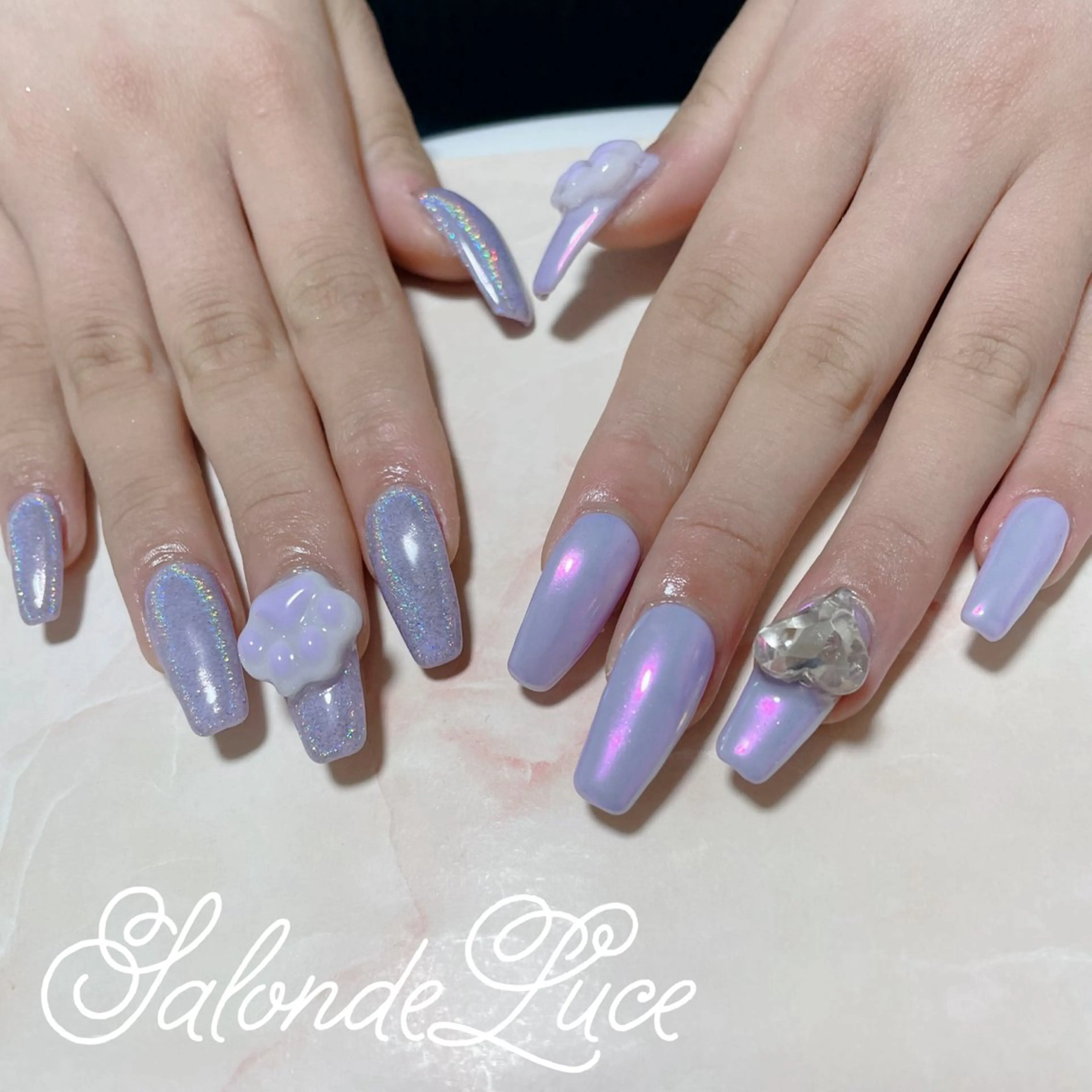 ネイル オーロラネイル ミラーネイル Salon de Luceのネイルデザイン