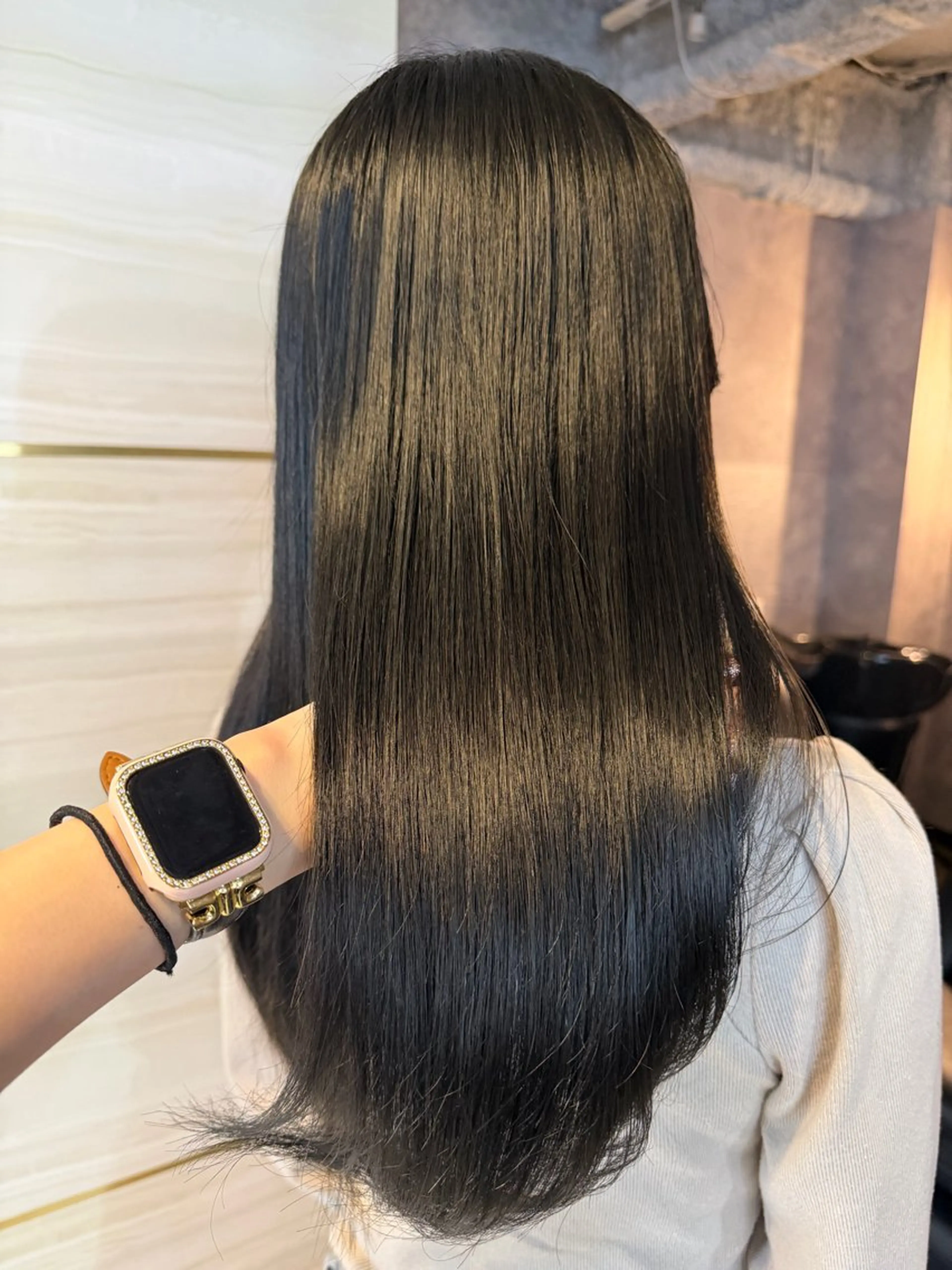 セミロング カラー アッシュ アッシュブラック 黒髪 ヘアカラー トリートメント 🏹あみ🏹艶髪 /オリーブカラー‪のヘアスタイル