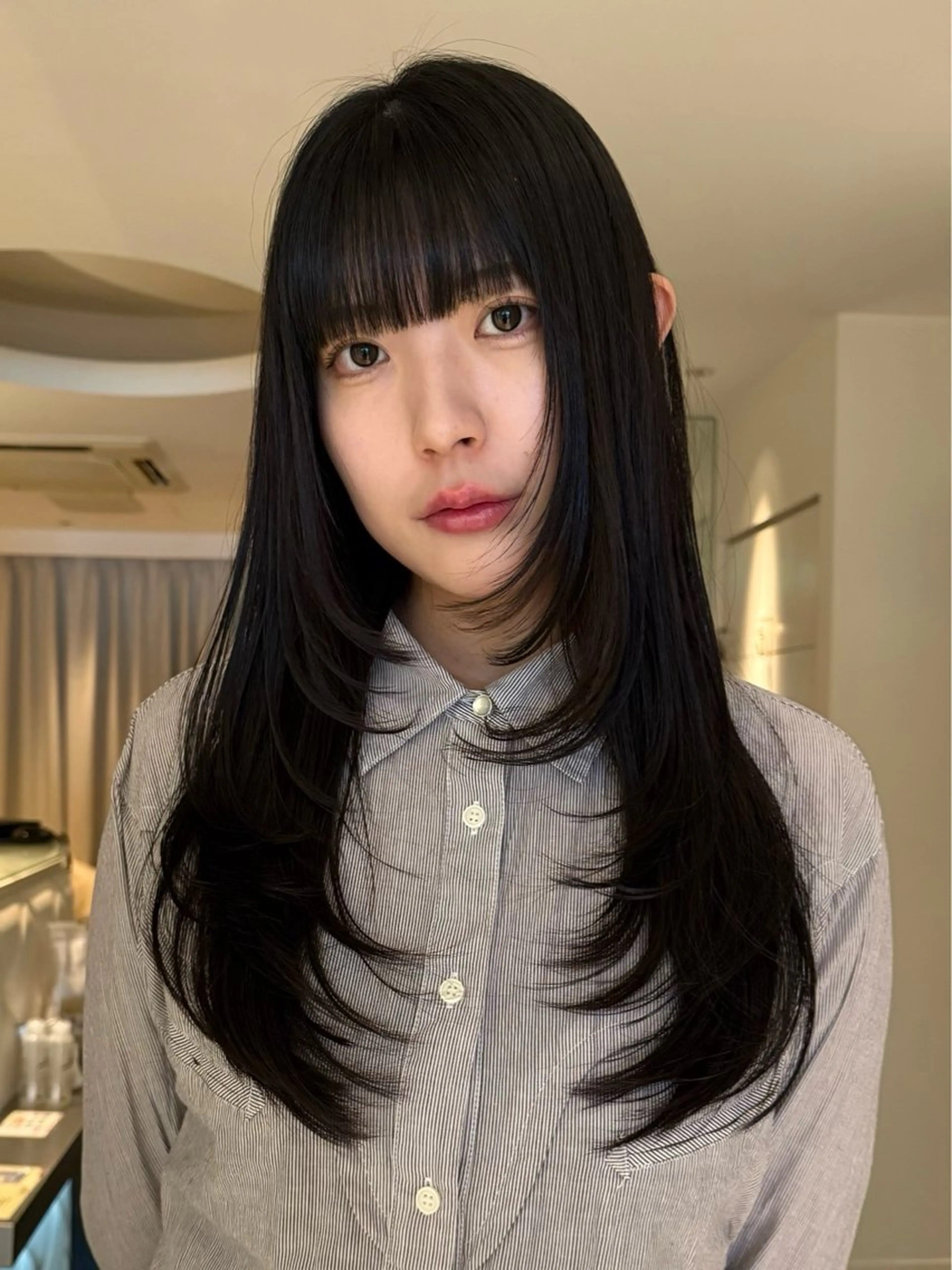 ロング モデル募集/カレン /レイヤーカットのヘアスタイル