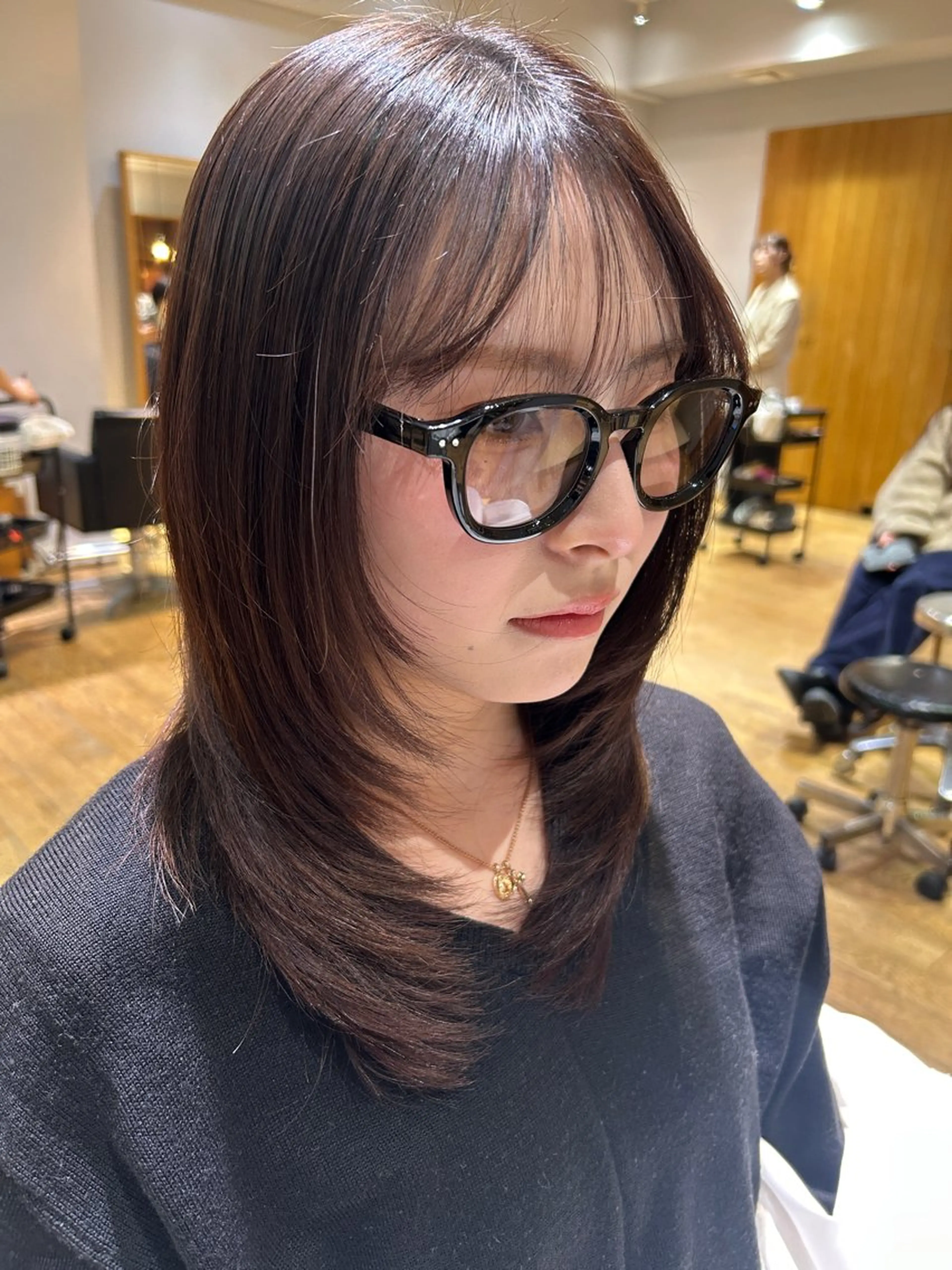 ミディアム レイヤーカット 縮毛矯正 トリートメント 【モデル募集中】 ななこのヘアスタイル