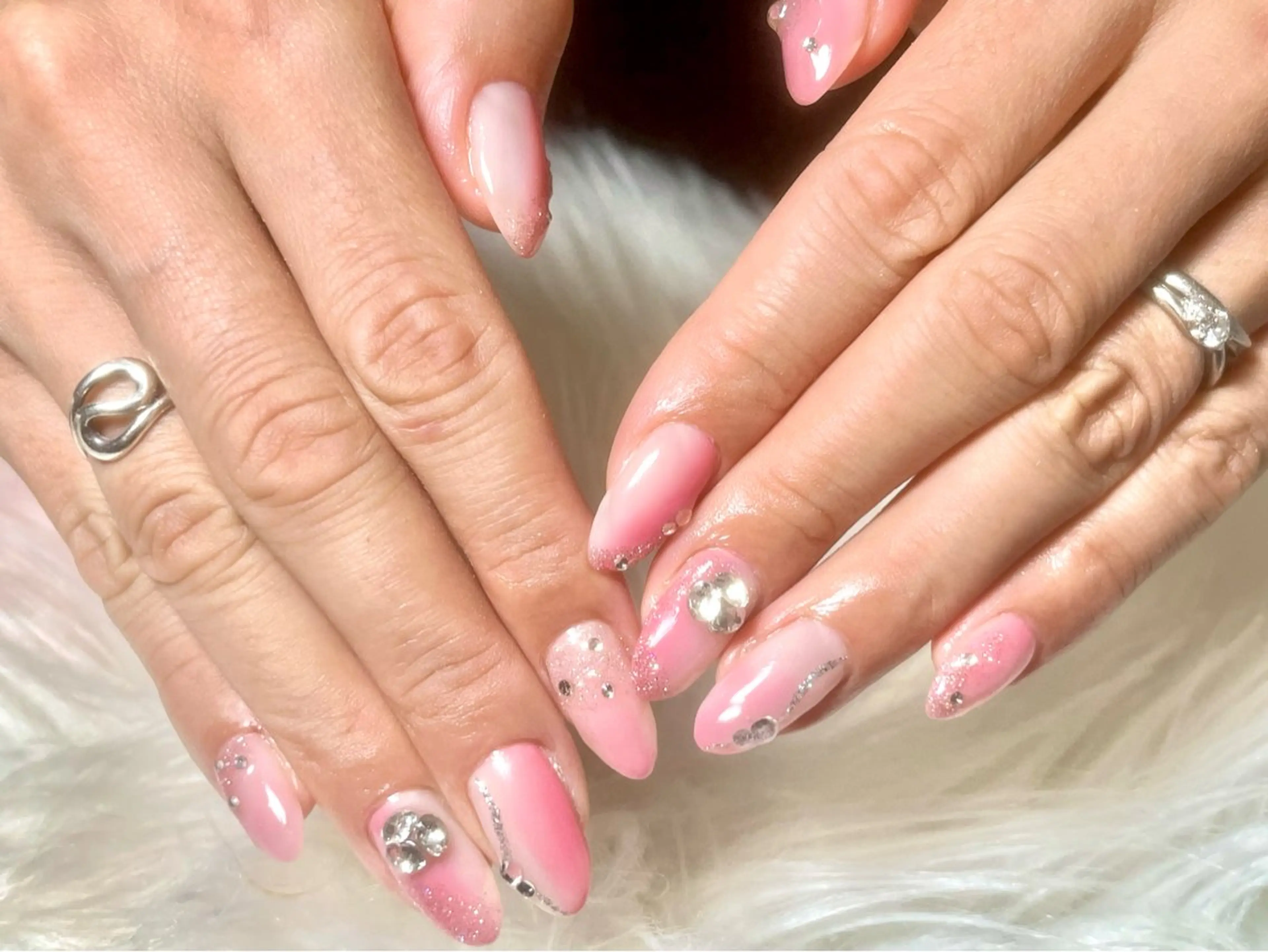 ネイル hohomi .のネイルデザイン