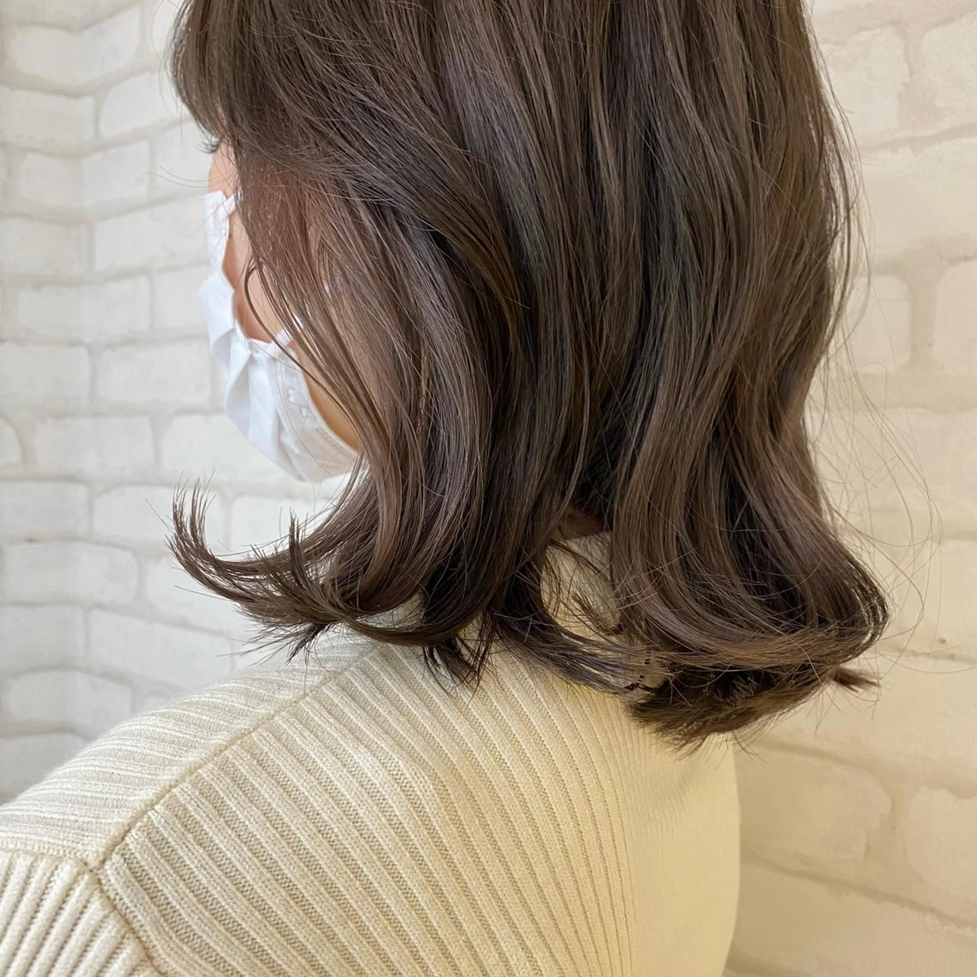 ミディアム カラー abilita AZUSAのヘアスタイル