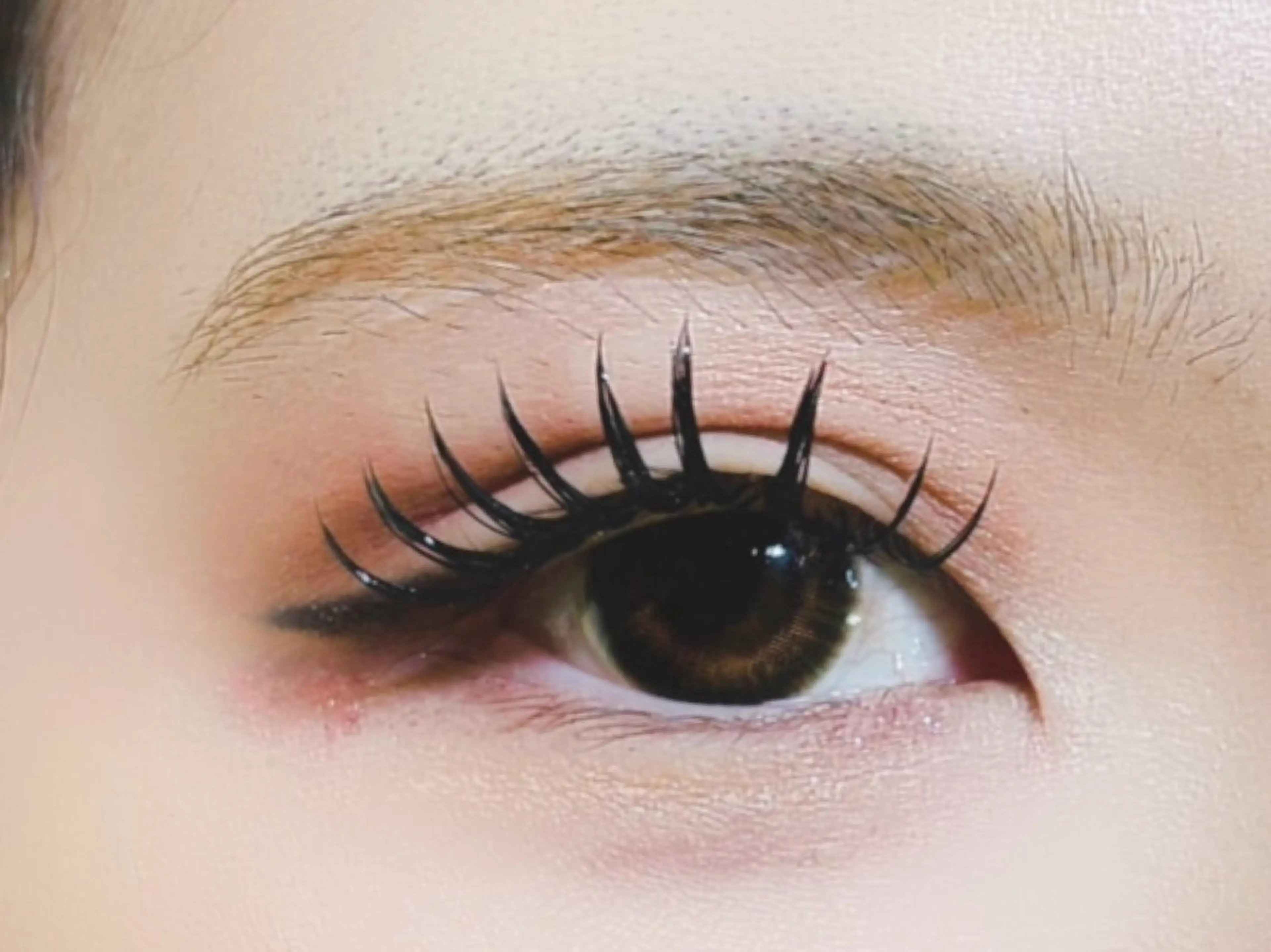 マツエク・マツパ 付け放題 バインドロック 束感まつ毛 フラットラッシュ パリジェンヌラッシュリフト マツエク オーロラ所属・AURORA RINAのマツエク・マツパデザイン