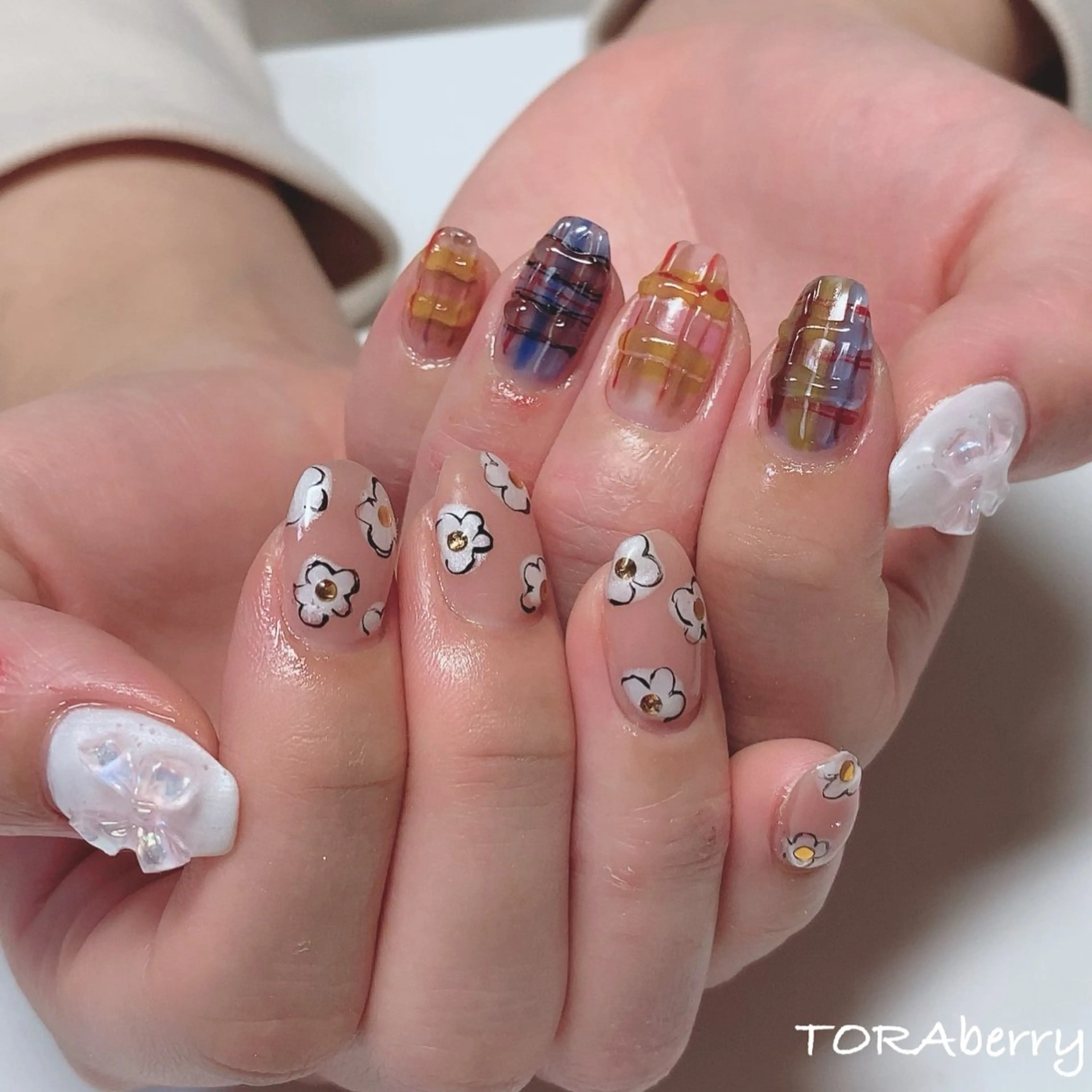 ネイル ハンドネイル ネイリスト なつみのネイルデザイン