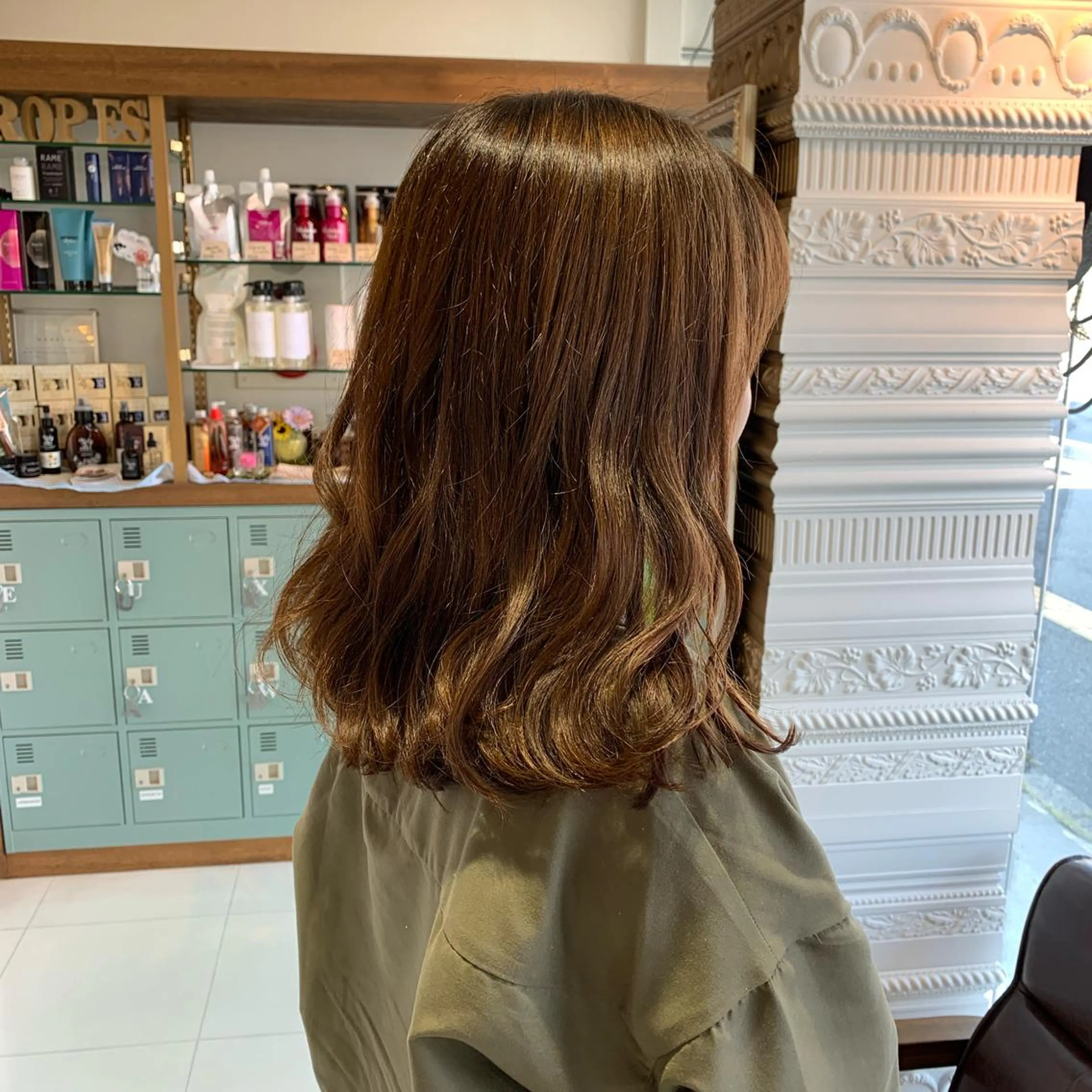 セミロング アッシュ 切りっぱなしロブ ヘアカラー 👑満足度1000% 重村 春奈👑のヘアスタイル