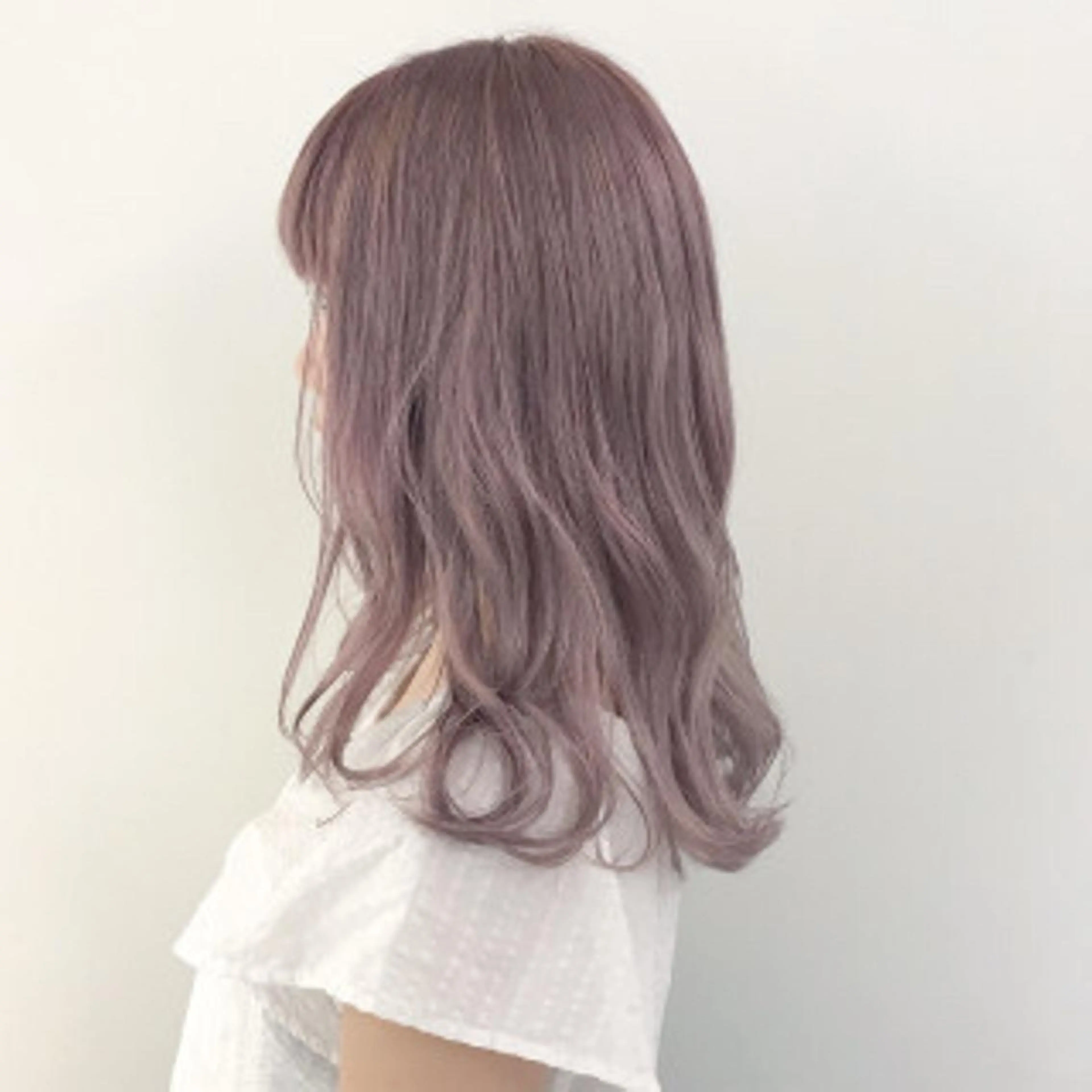 セミロング カラー 松戸　レイヤーカット 野口　康太郎のヘアスタイル