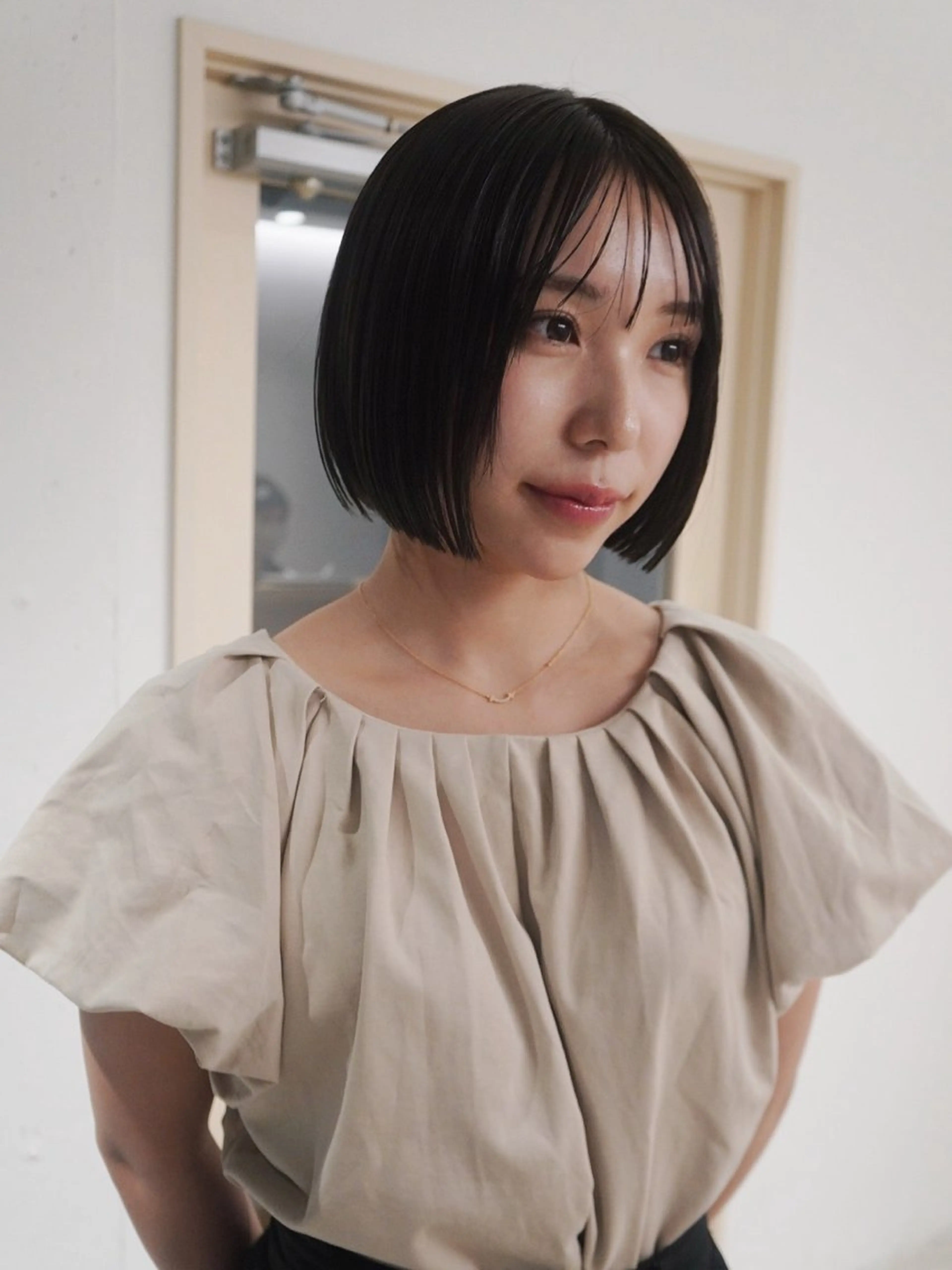 ミディアム カット ヘアカラー 小顔レイヤー×コンパ クトボブ/林隆平のヘアスタイル