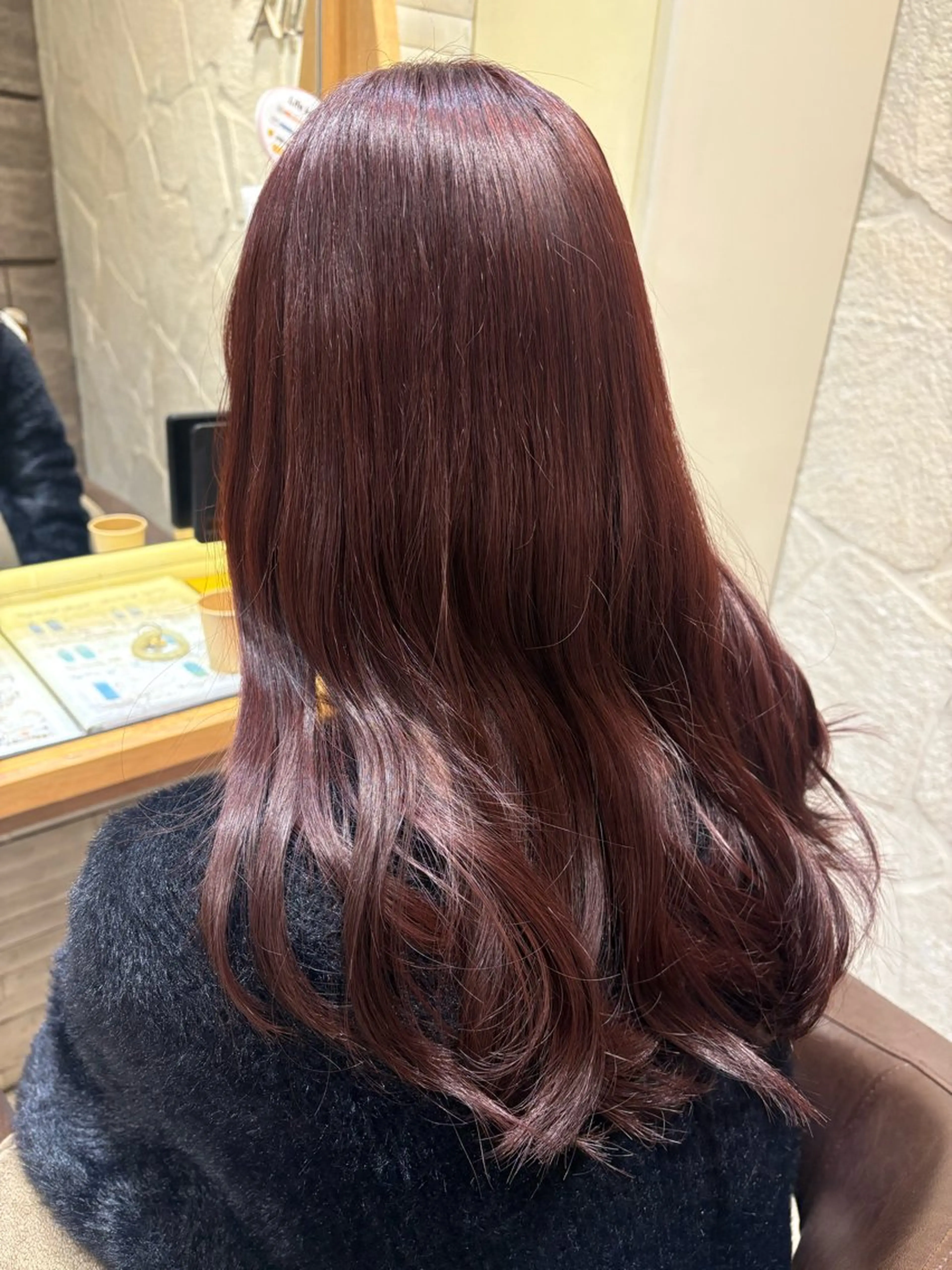 ロング カラー レッドカラー レイヤーカット カット ヘアカラー VANESSA所属・レイヤー/ブリーチ/ 山本花歩のヘアスタイル