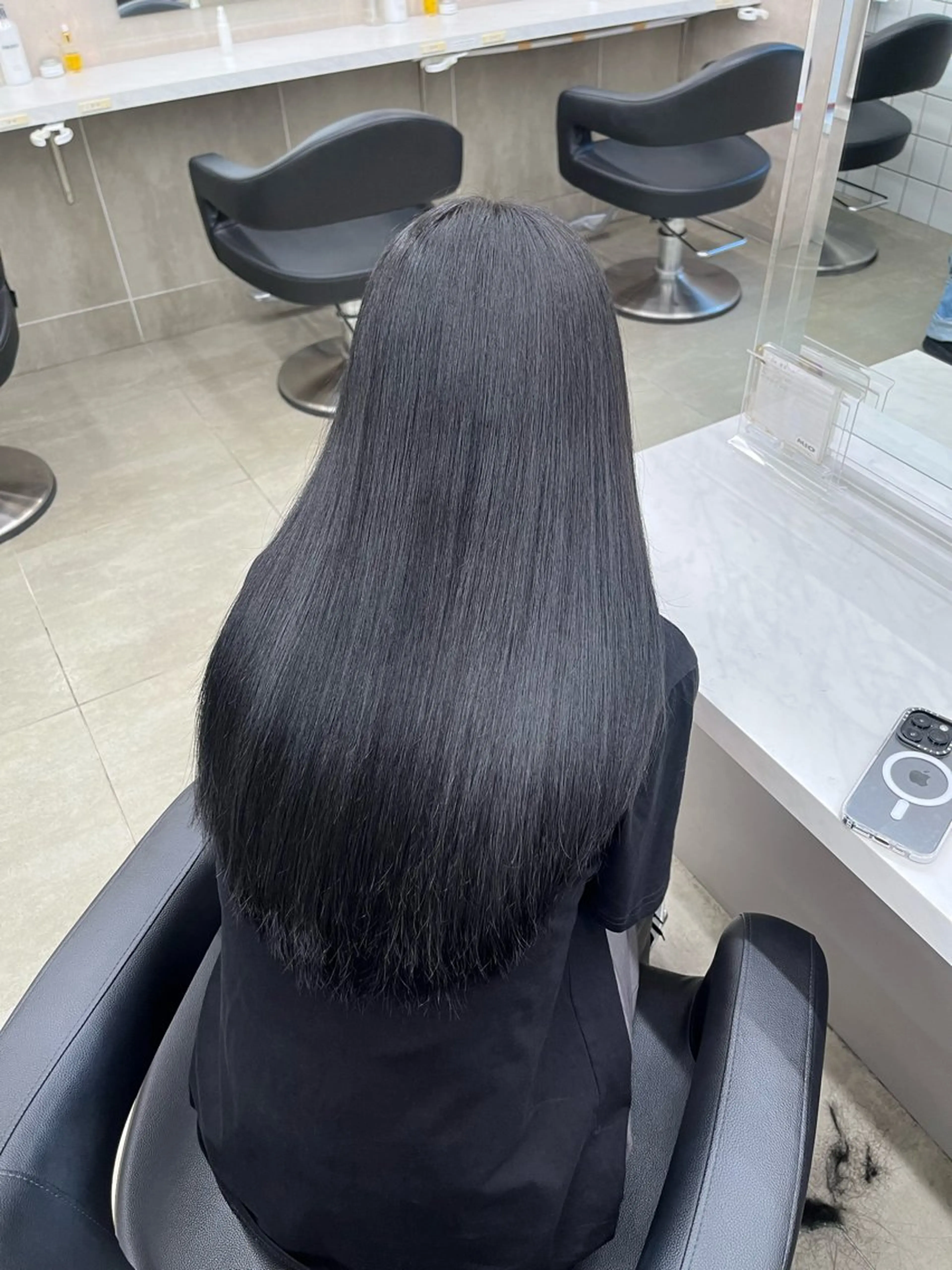 セミロング ヘアカラー トリートメント ヘッドスパ ヘアセット 寒色＆ブリーチ特化 寒色MiOのヘアスタイル