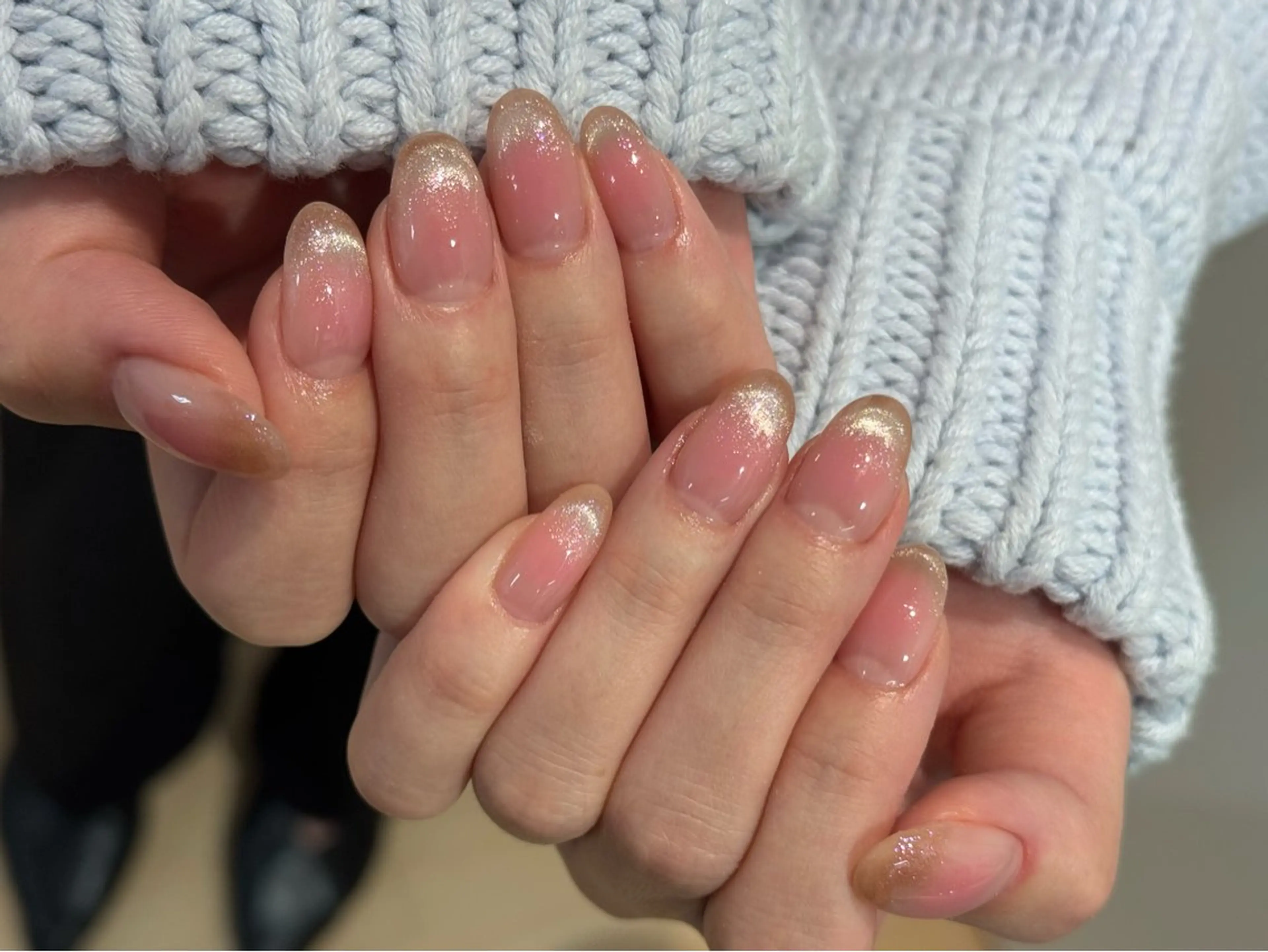 ネイル チークネイル フレンチネイル 韓国ネイル マグネットネイル 持ち込み ハンドネイル Hi nail🎀 池袋kozueのネイルデザイン